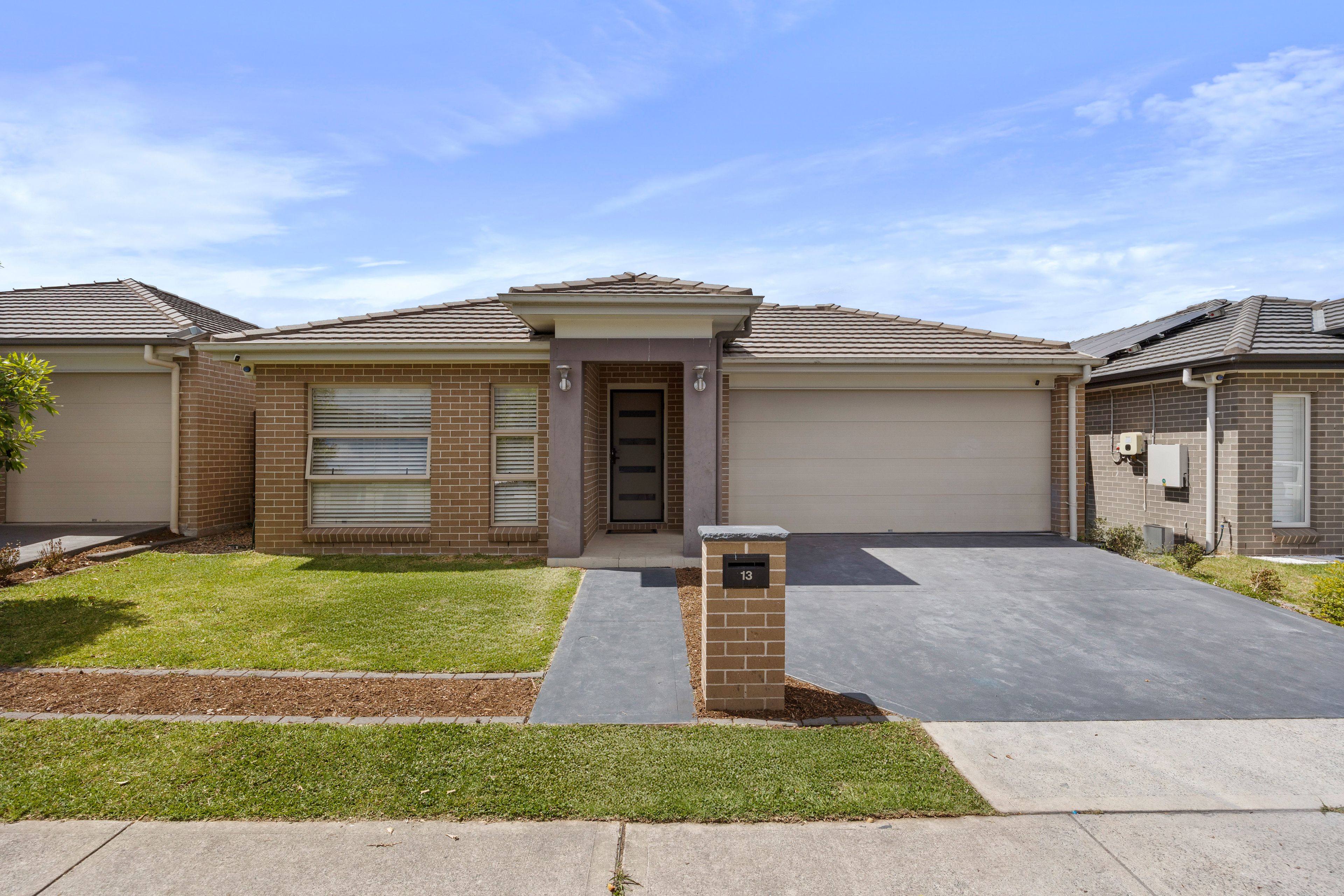 13 Brigade Street, JORDAN SPRINGS NSW 2747