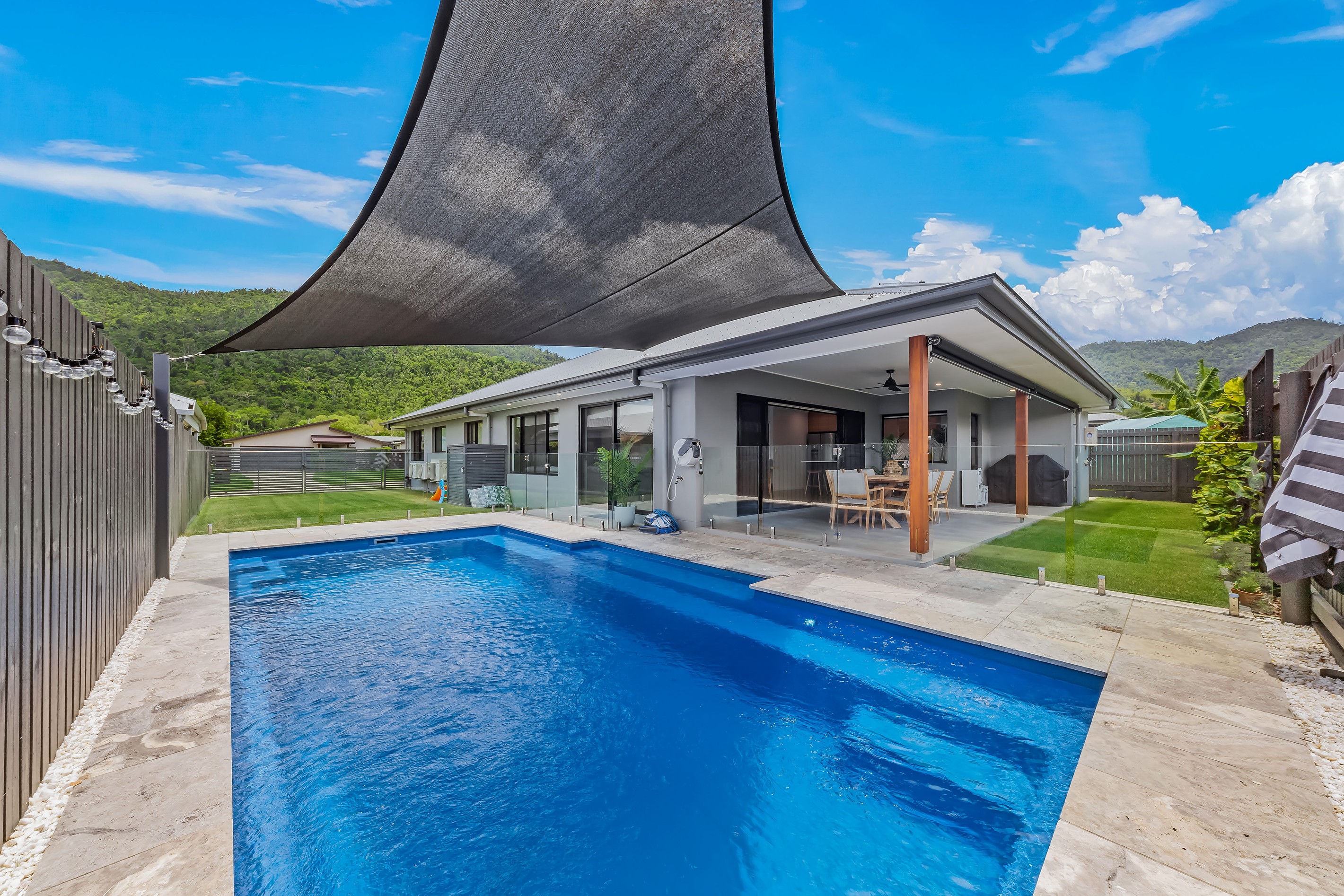 66 Parker Road, Cannonvale, QLD 4802