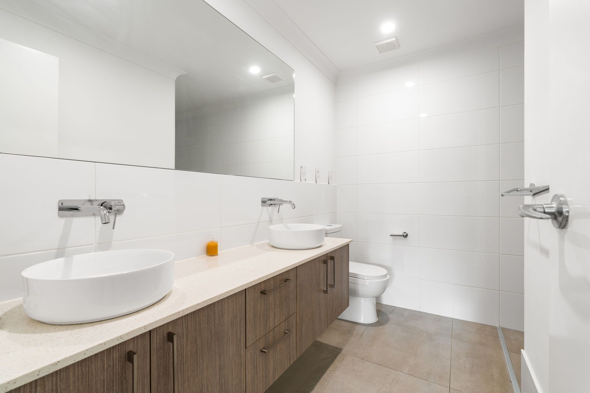 1 Stanhope Lane — photo 8 of 16