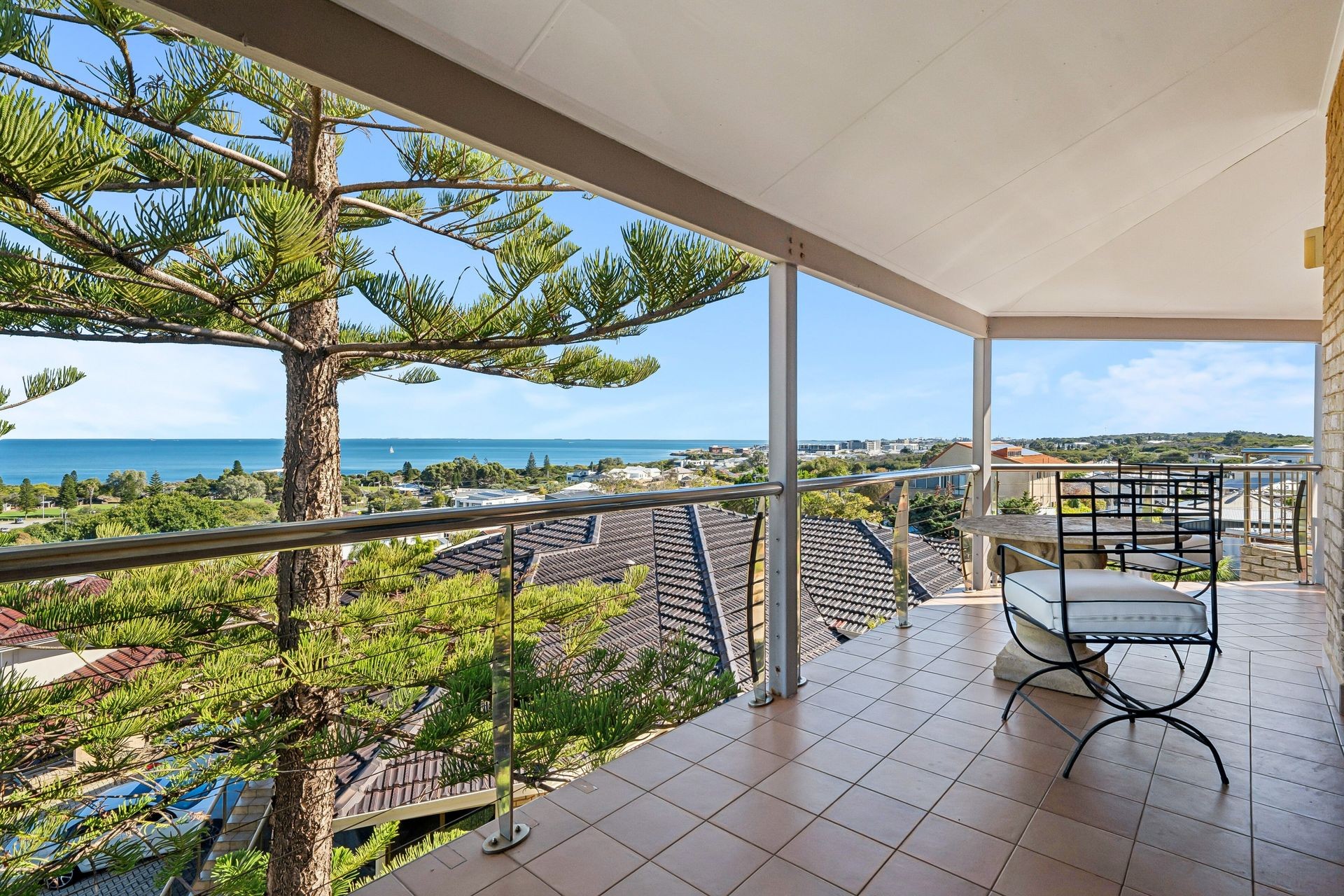 7 Howick Court, Coogee, WA 6166