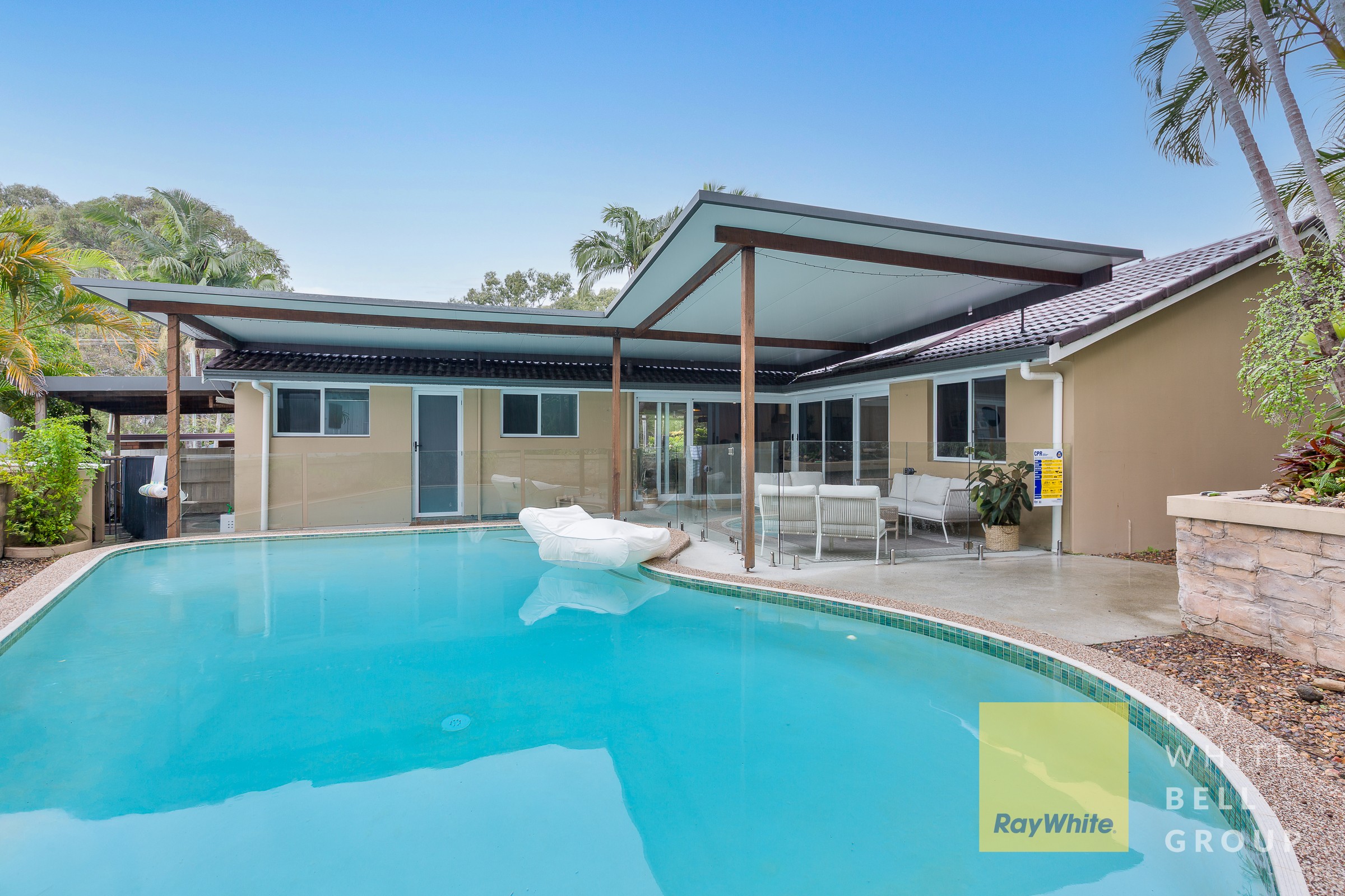 10 Evans Drive, Benowa, QLD 4217