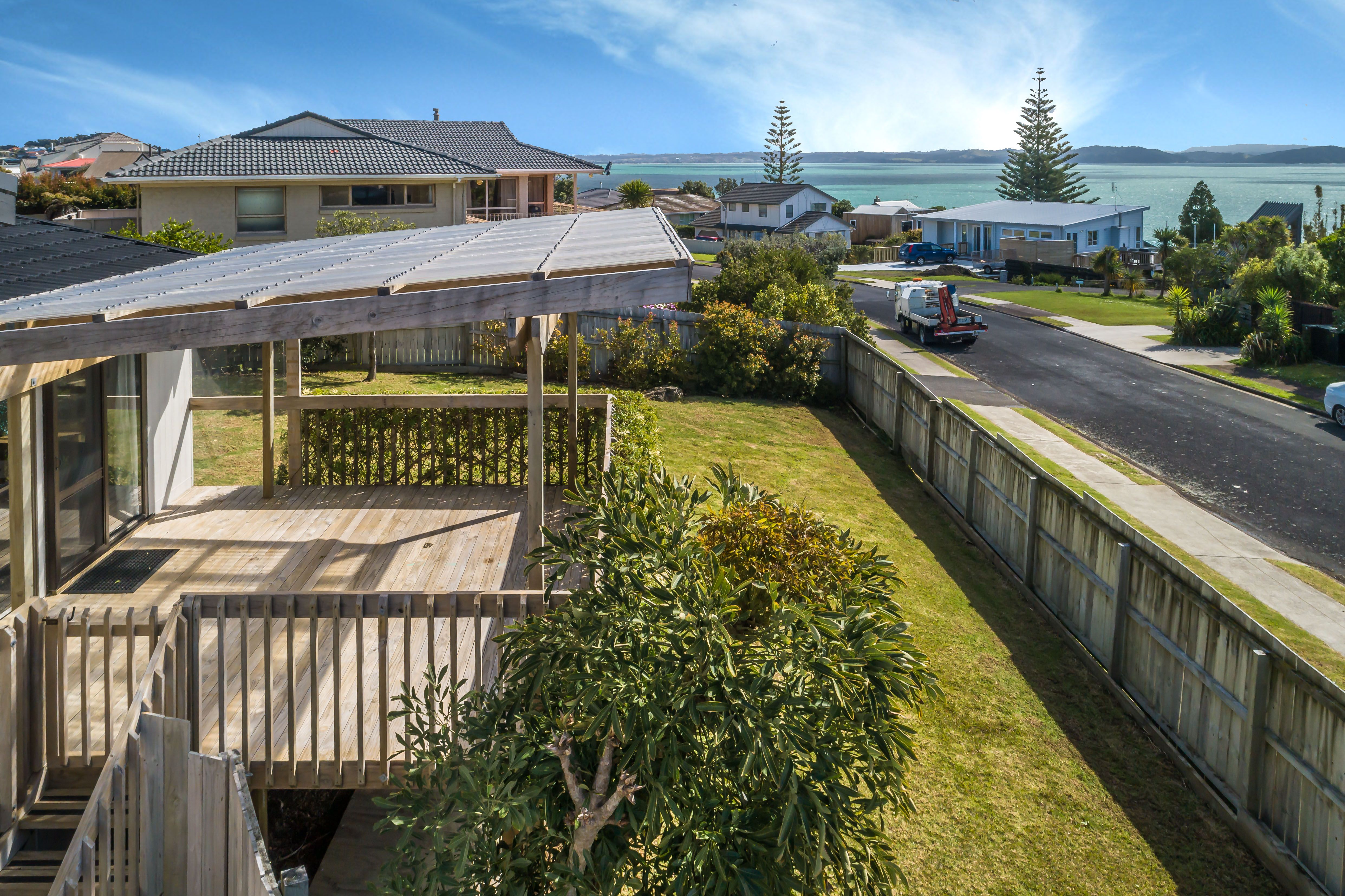 69 Pacific Parade, Army Bay, Rodney