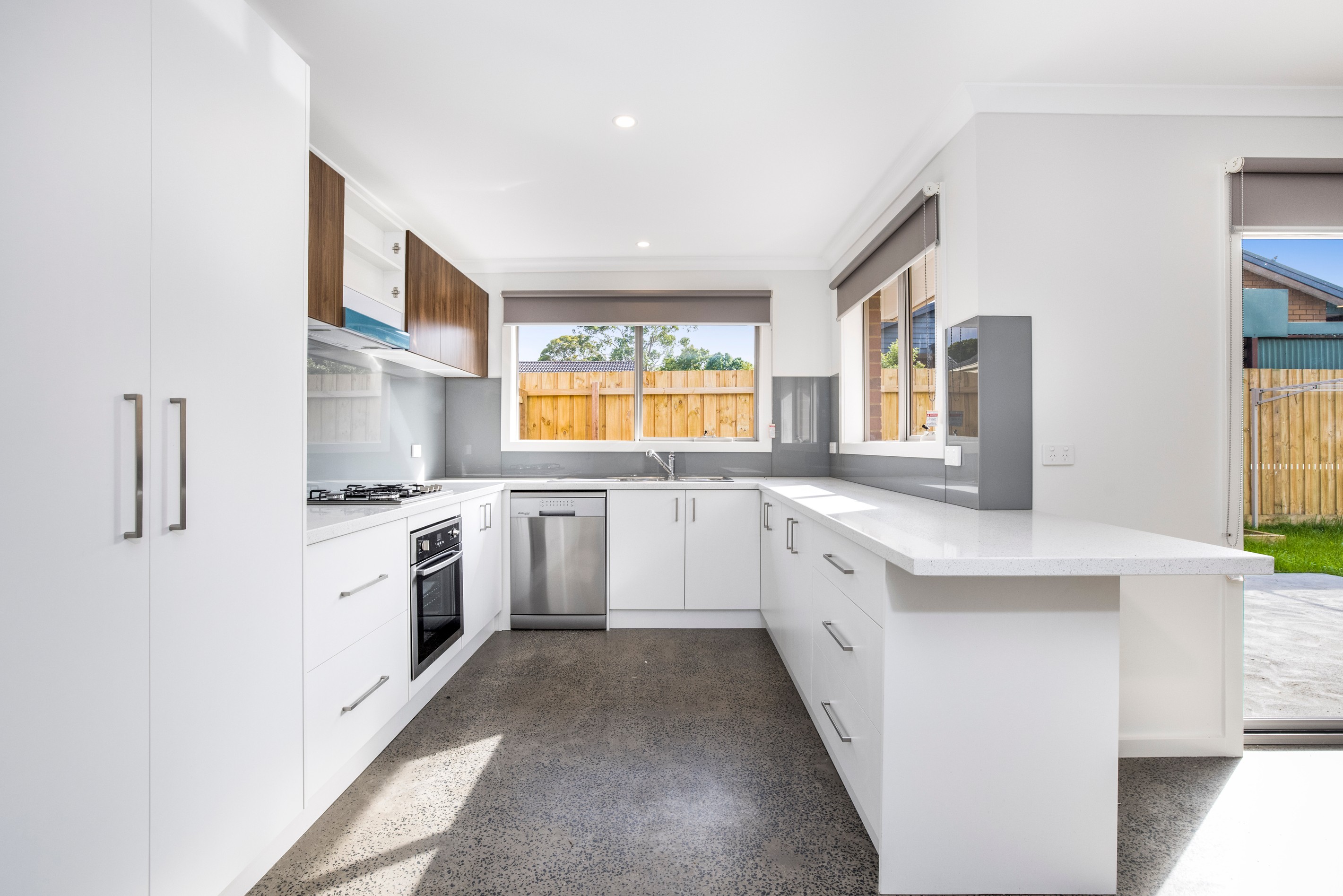 2/32 King Parade, Knoxfield, VIC 3180