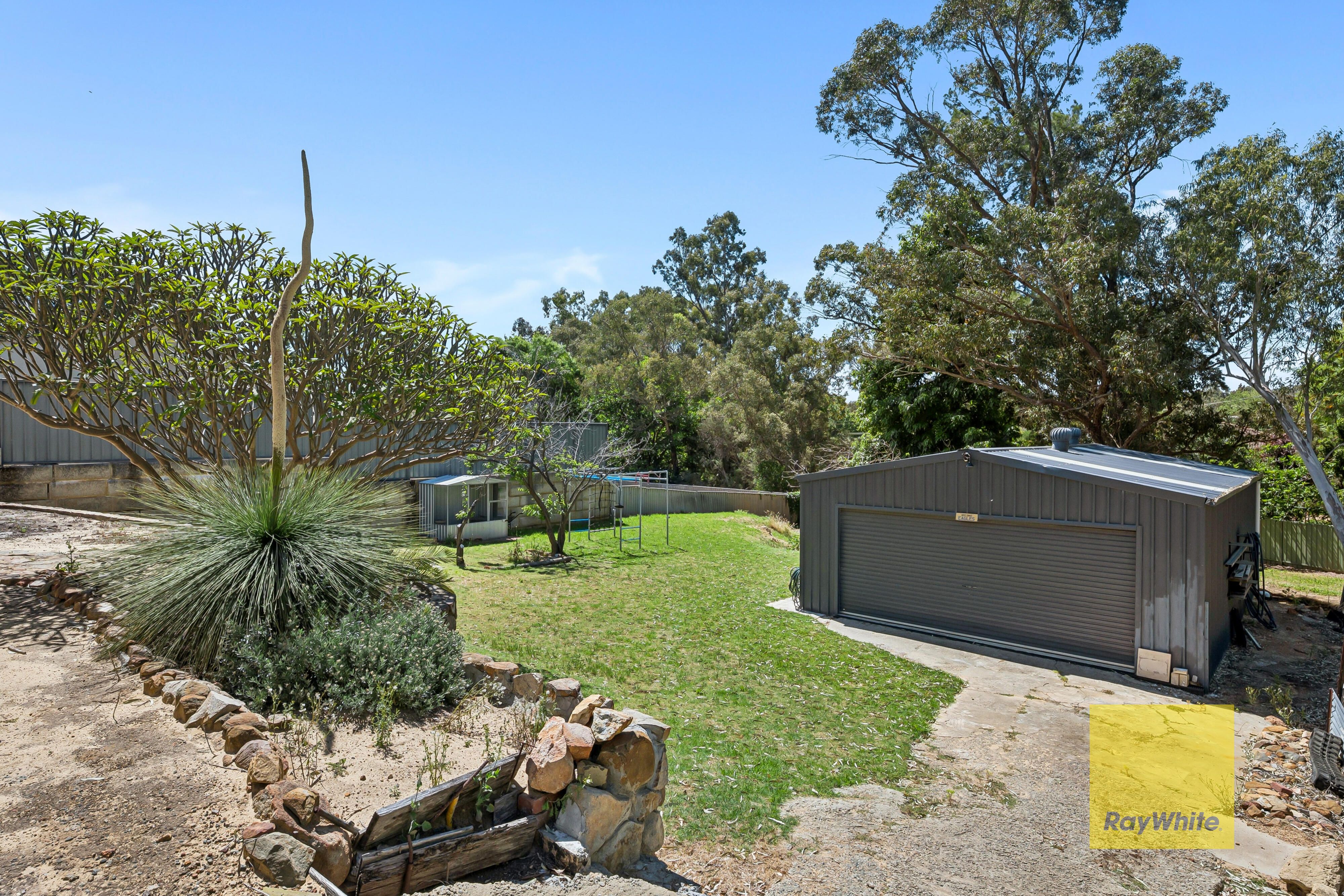 42 Millen Street, Mount Nasura, WA 6112