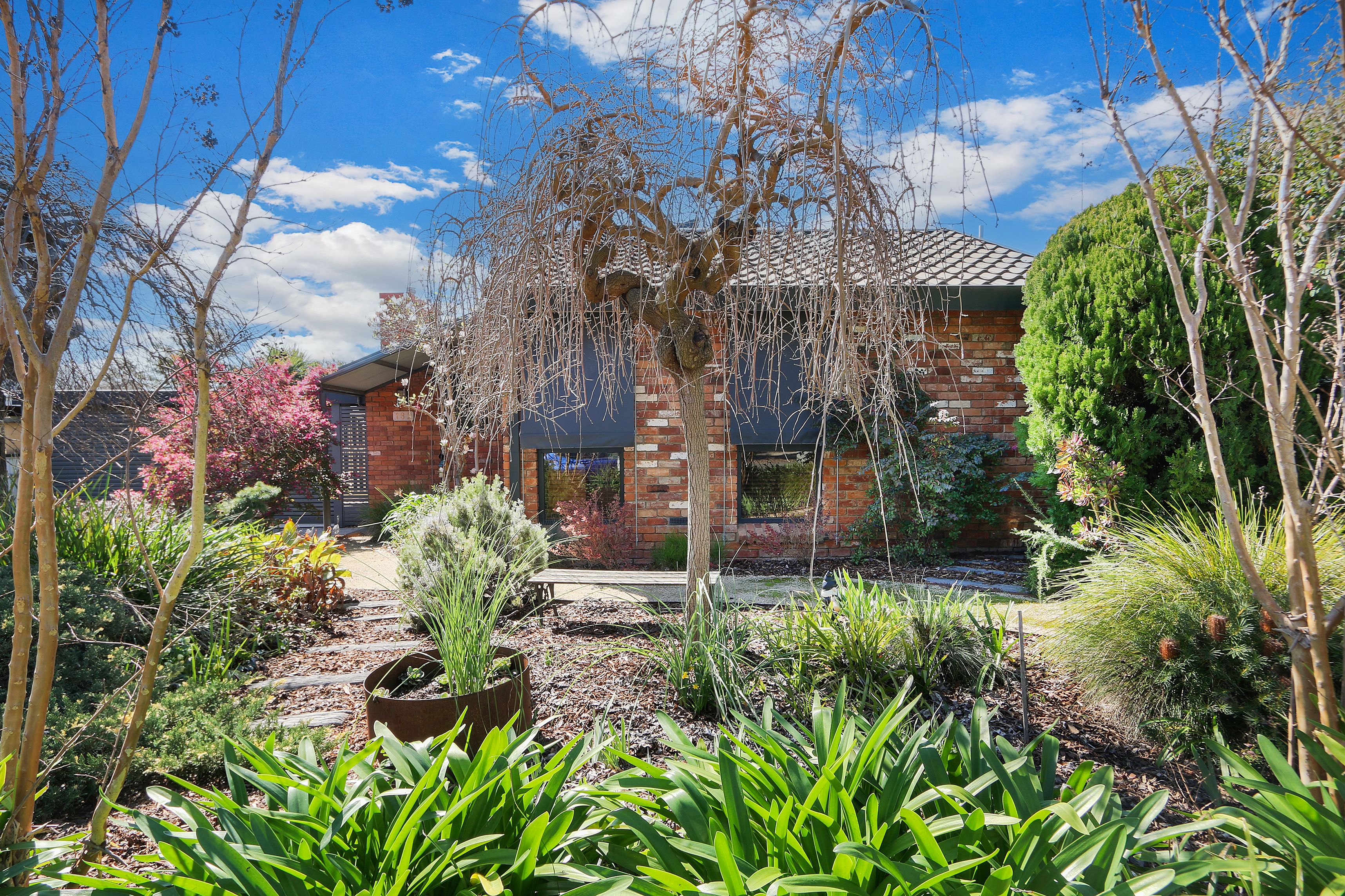 132 Thomas Mitchell Drive — photo from Ray White Rural Albury | Wodonga