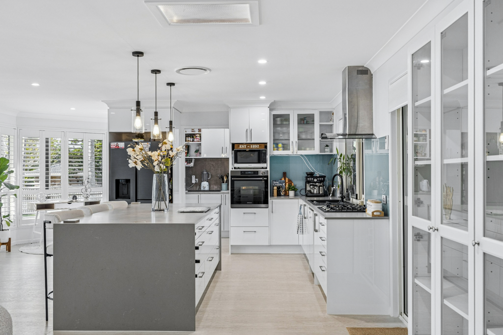 2 Lyrebird Street — photo 8 of 23