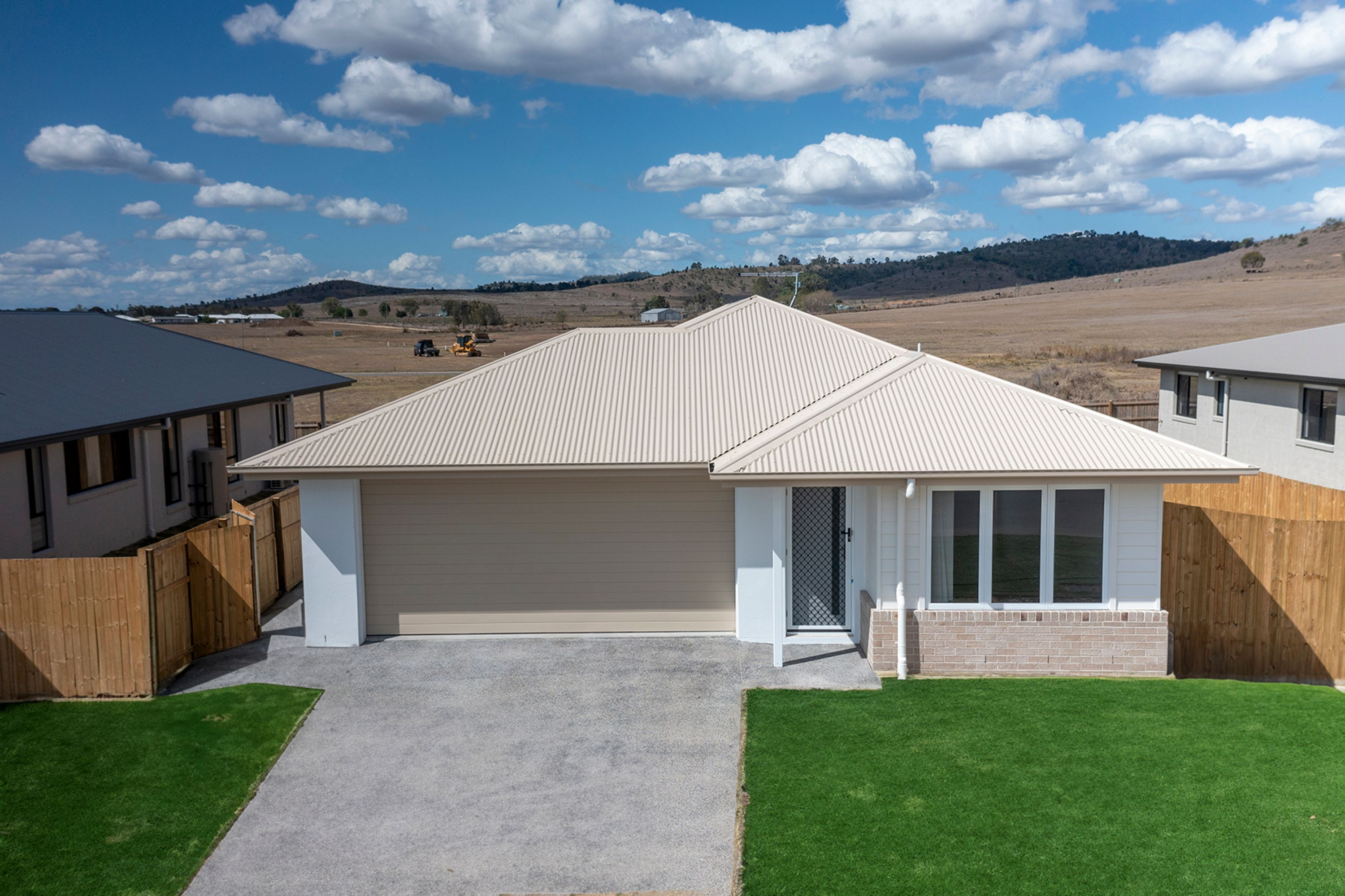 13 Hardy Drive, Laidley North QLD 4341
