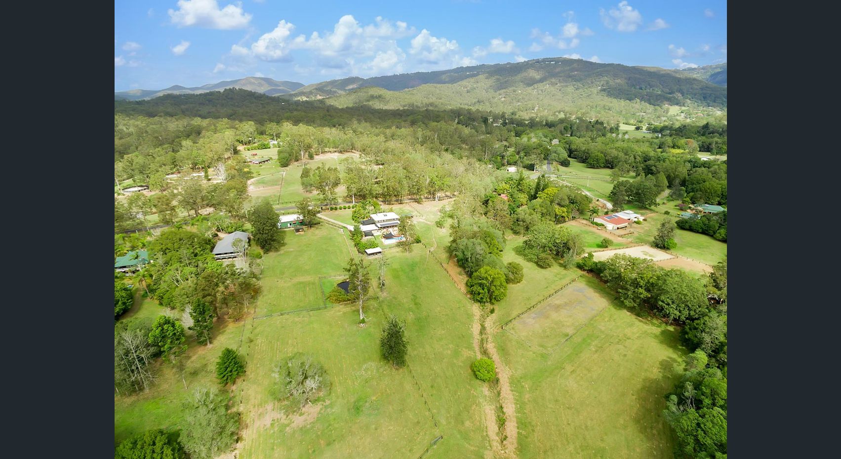 432 Guanaba Creek Road, Guanaba, QLD 4210