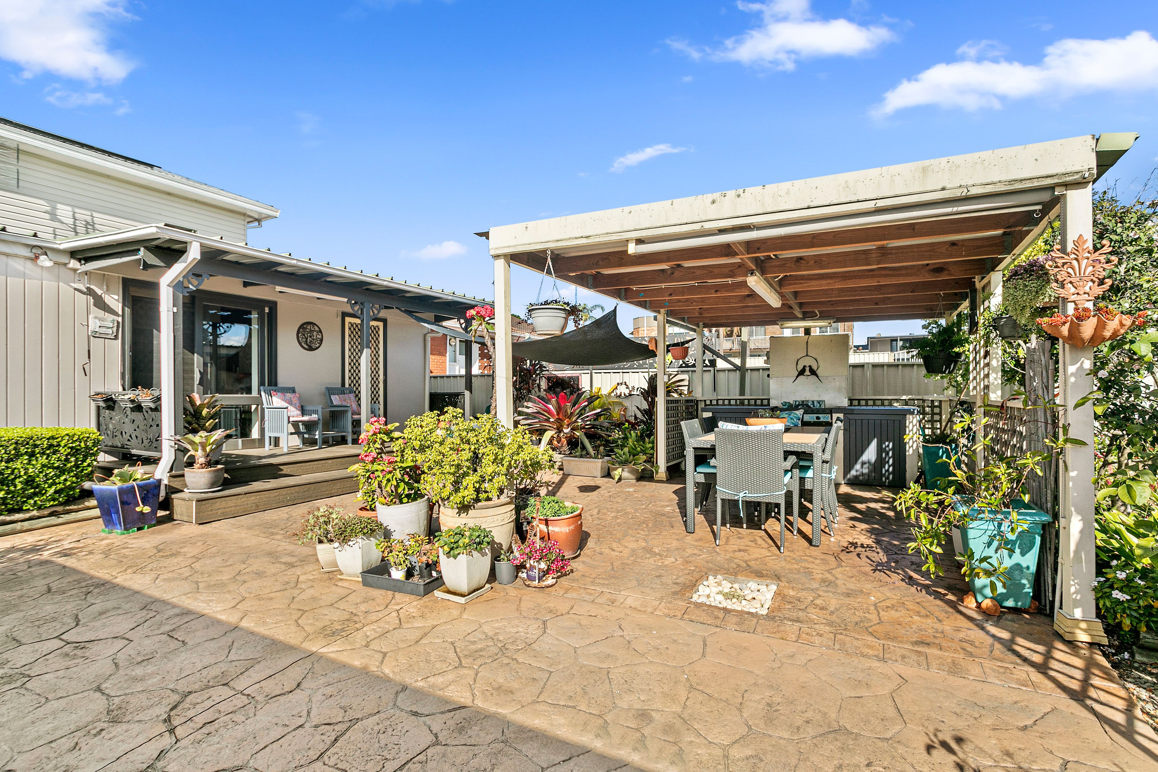 25 Robyn Road — photo 12 of 16