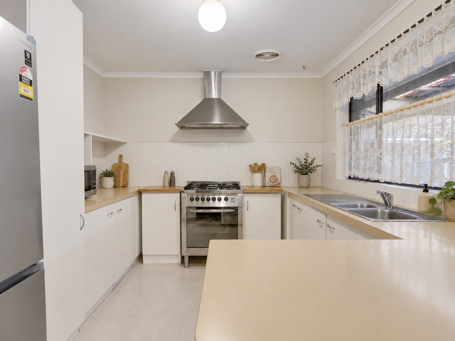 189 Camms Road — photo 3 of 13
