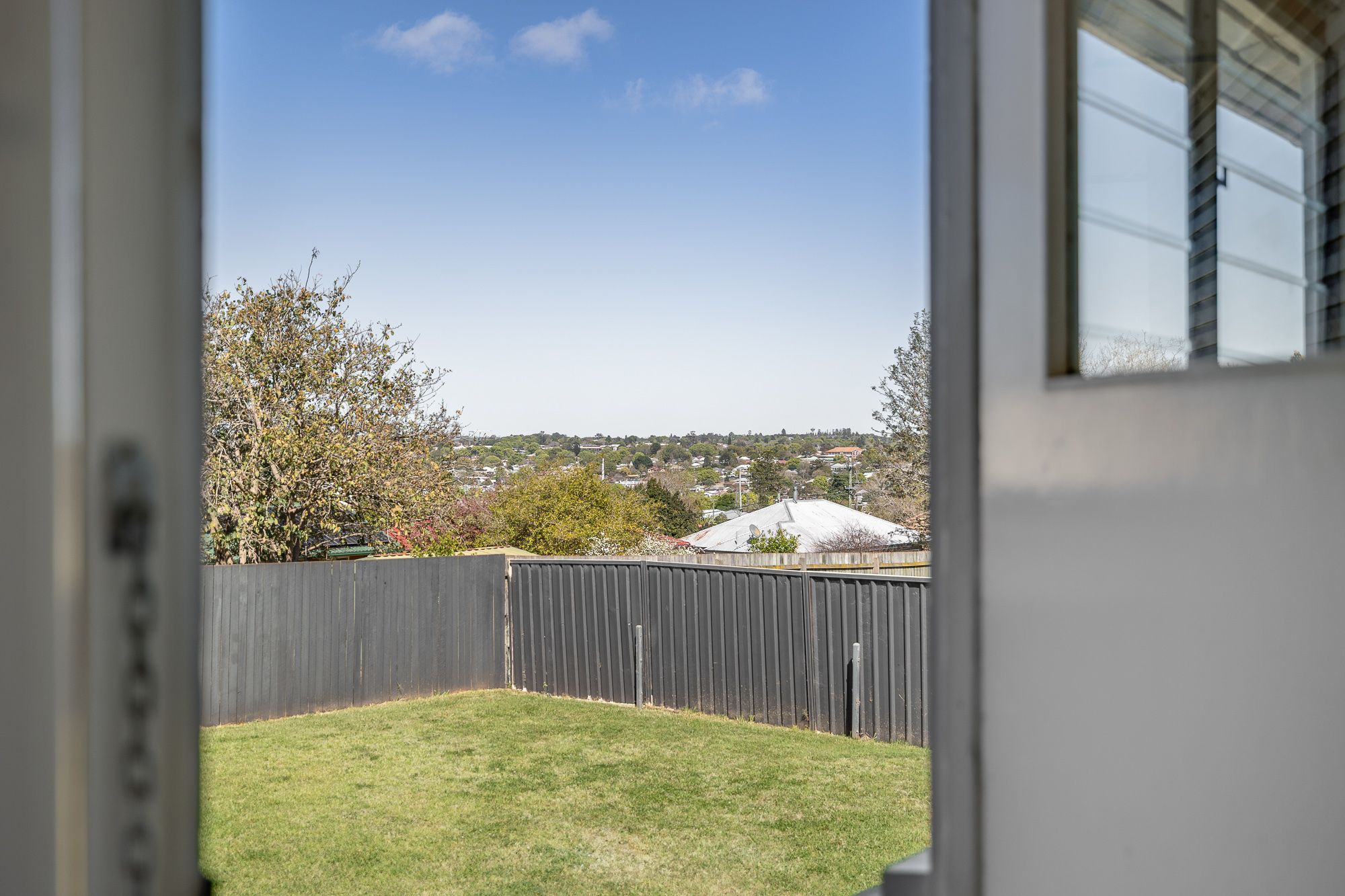 6 Katherine Street — photo 15 of 19