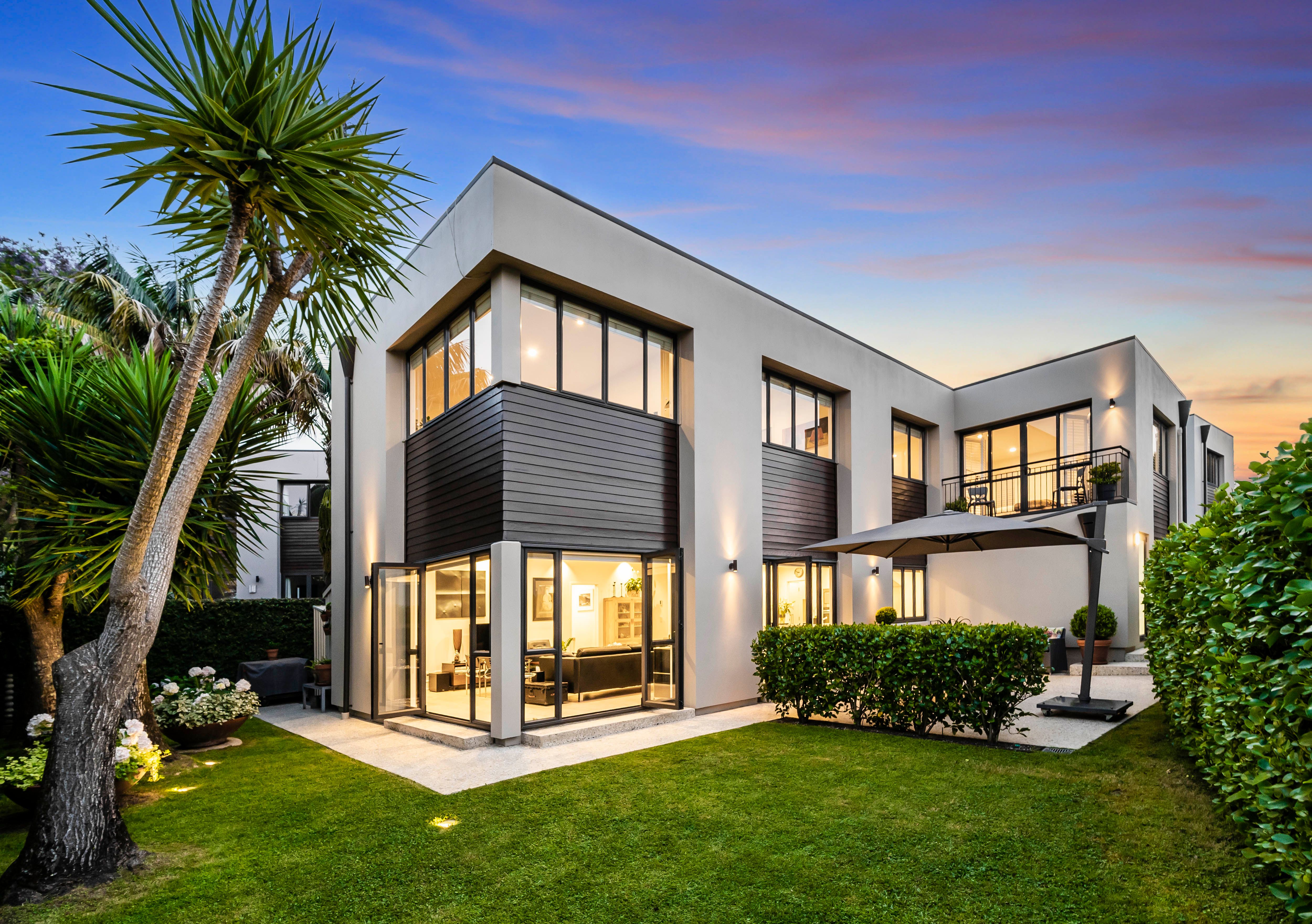 87j Landscape Road, Mount Eden, Auckland City 1024 Sold House Ray