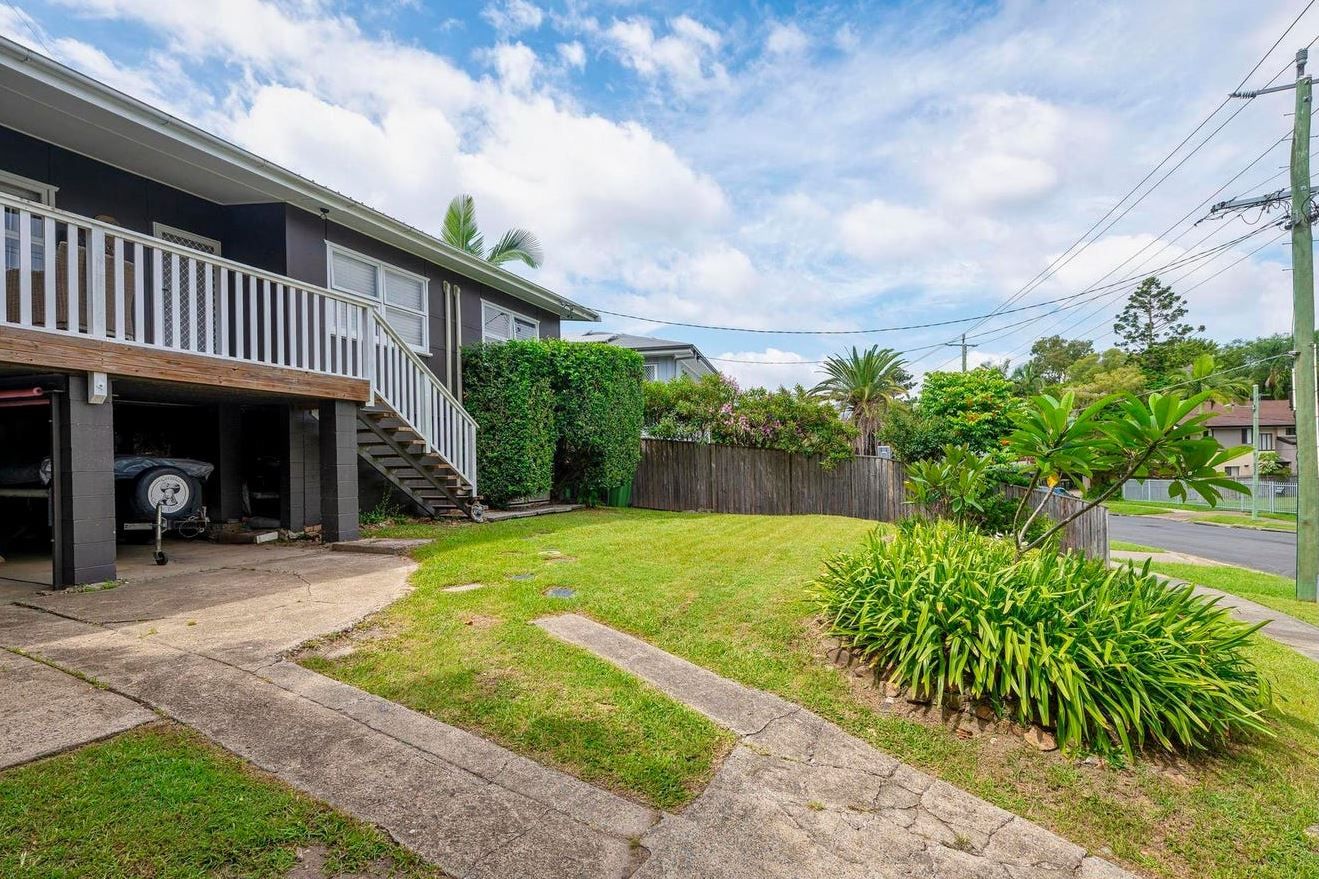 42 Melinda Street, Southport, QLD 4215