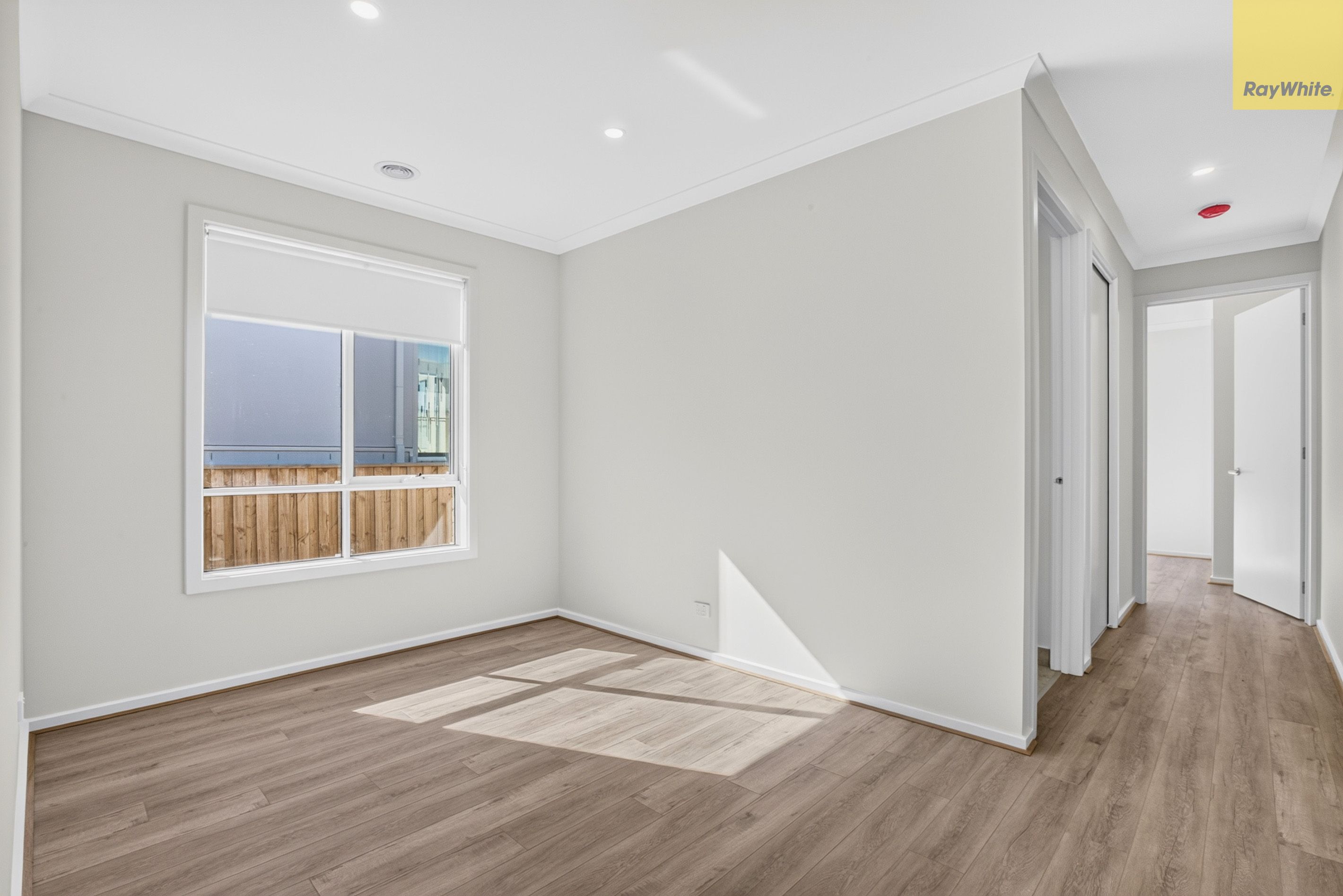 8 Garrong Street — photo 4 of 13