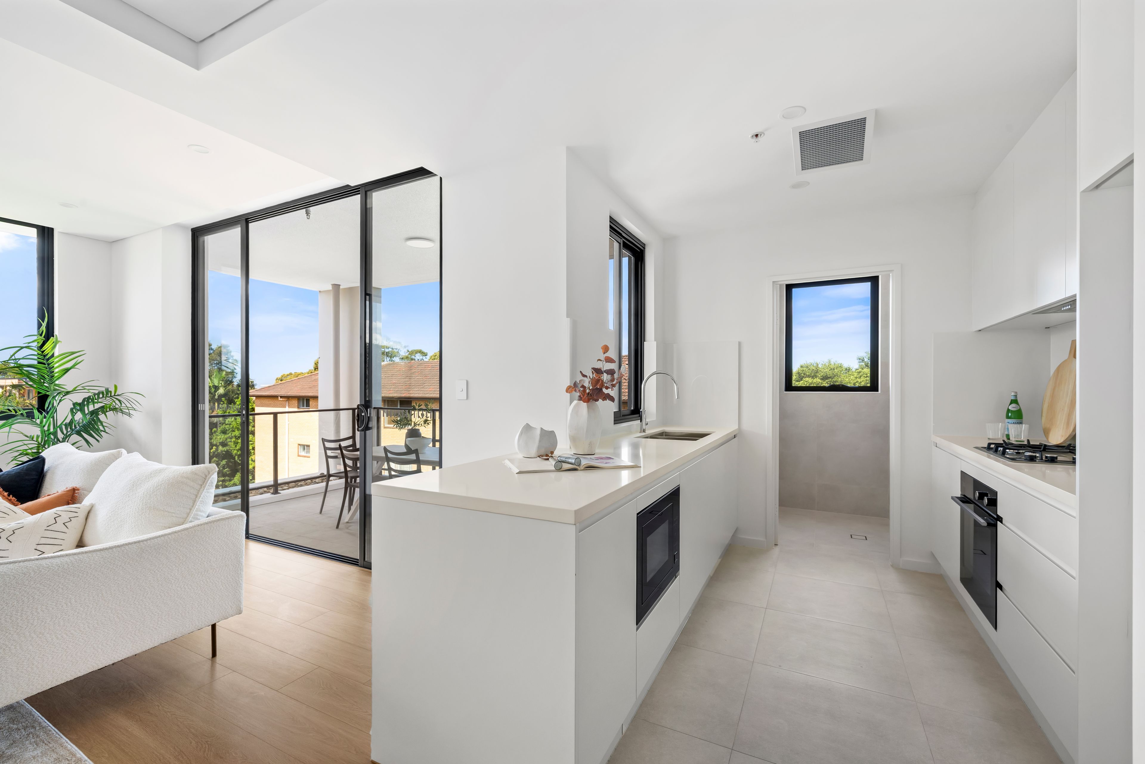 16-18 Elizabeth Street — photo 3 of 16
