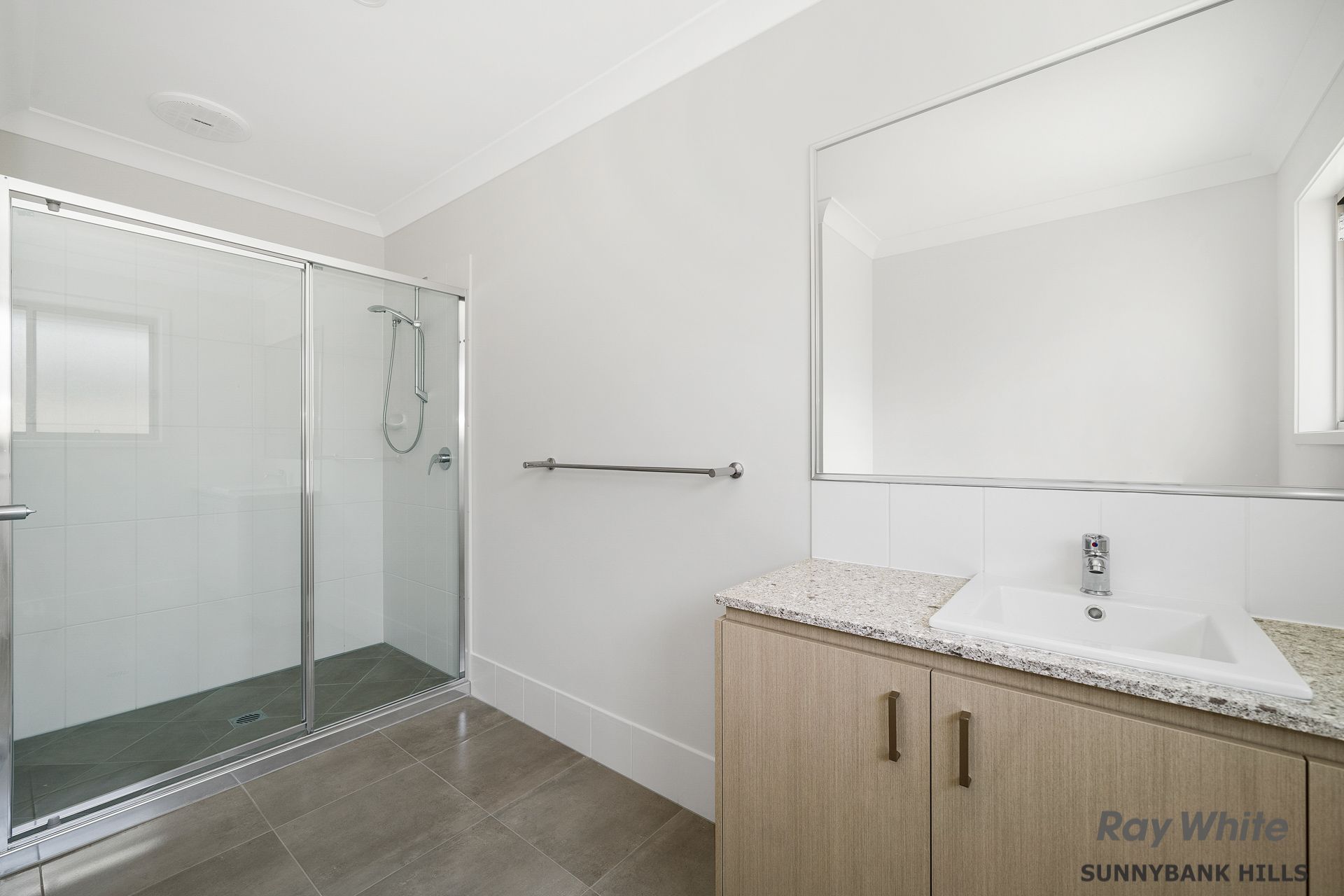 3 Ioannou Place — photo 5 of 10