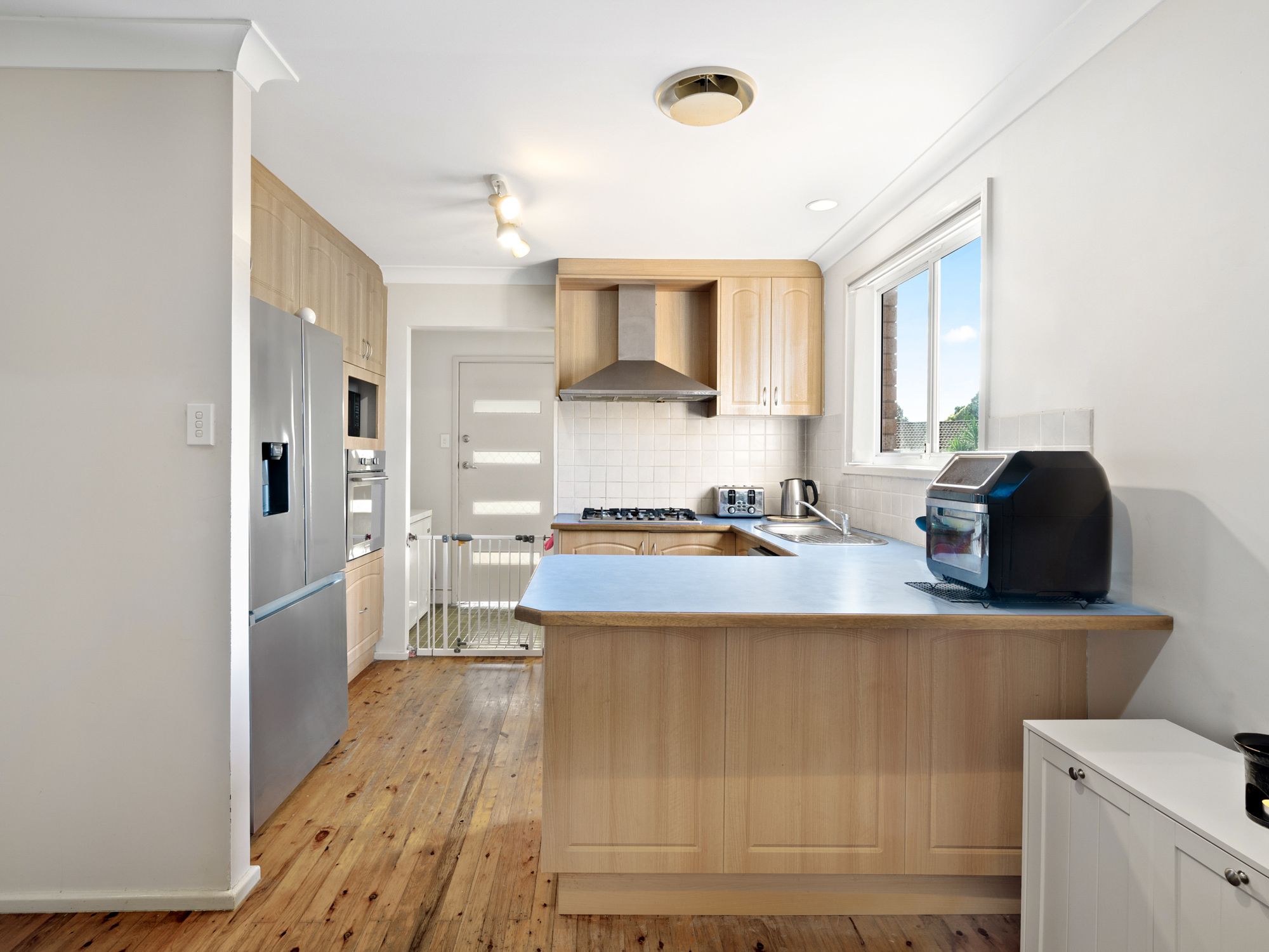 8 Danube Crescent, Kearns, NSW 2558