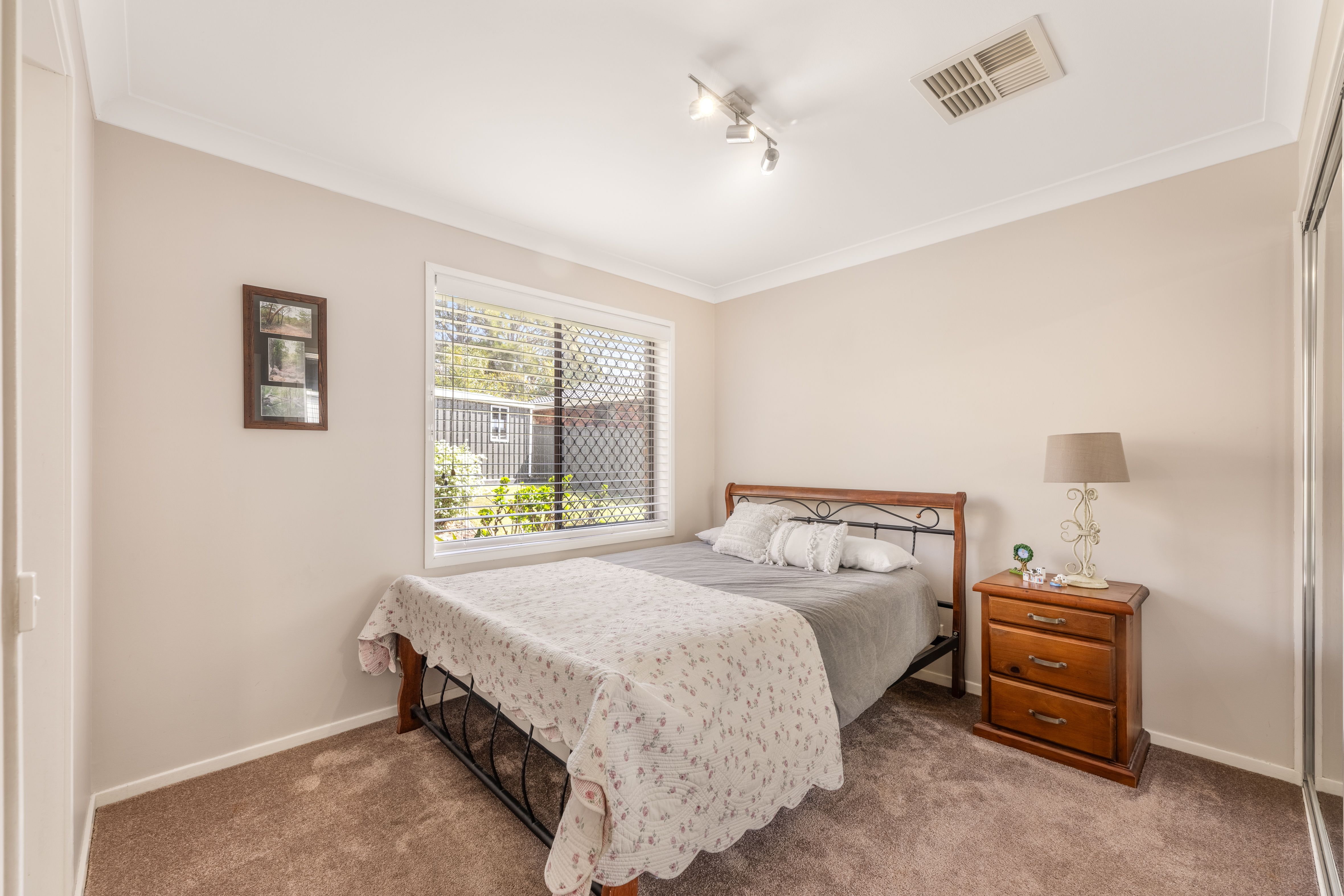 4 Belbowrie Close — photo 17 of 18