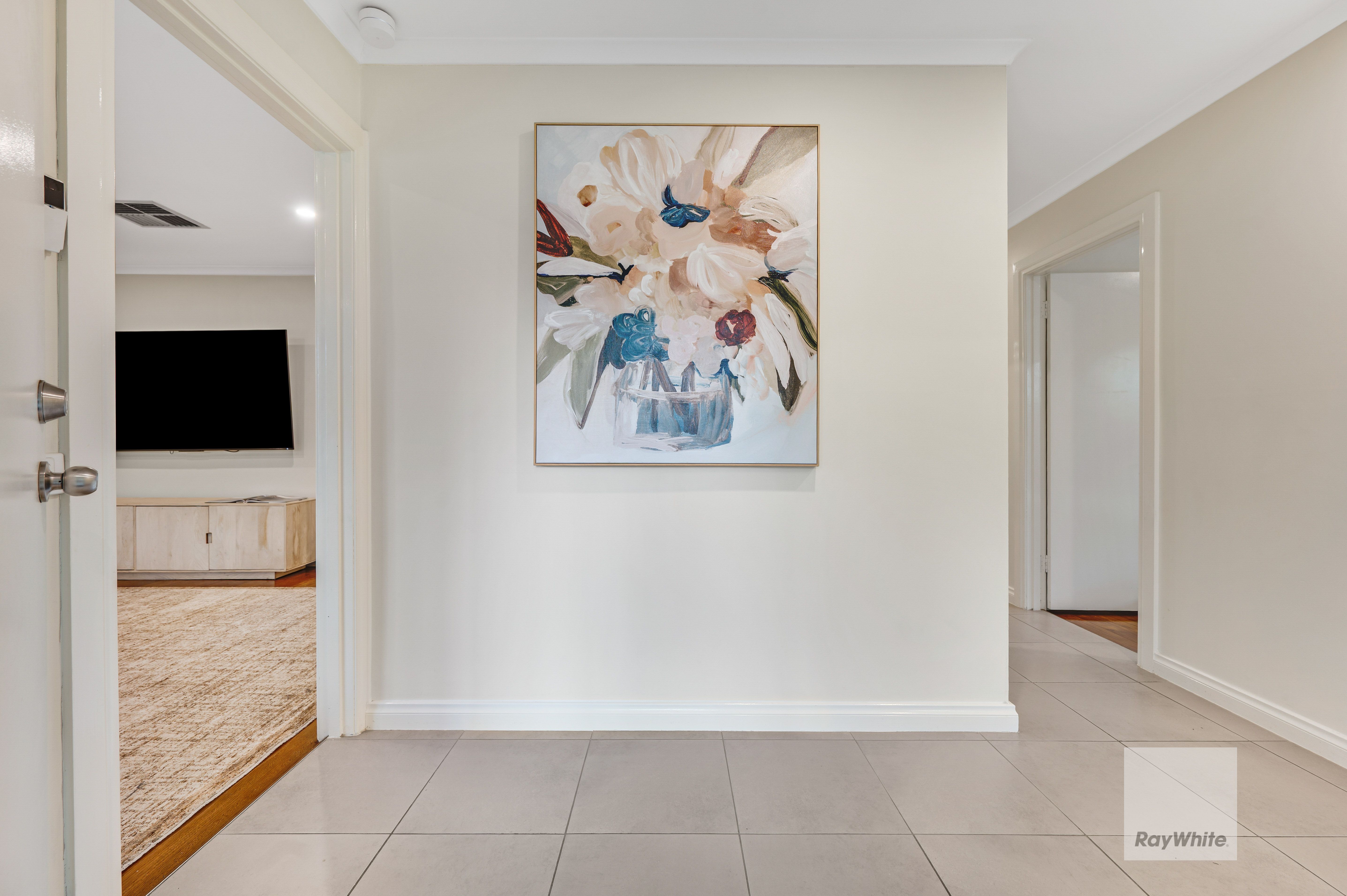 6 Sutton Close — photo 6 of 30