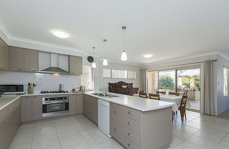 35 Cloister Avenue, Manning, WA 6152