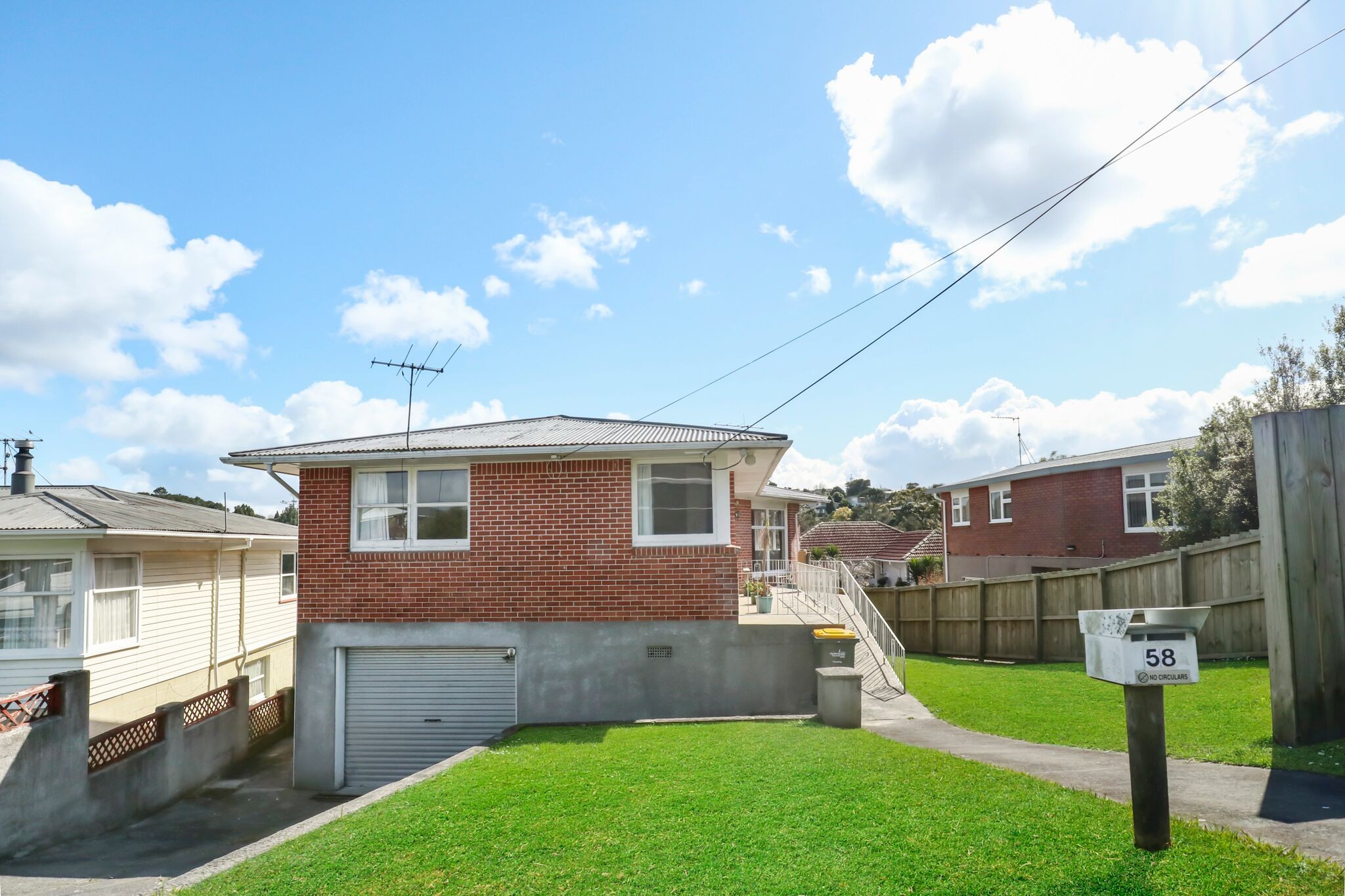 58 Elliot Avenue, Glenfield, North Shore City