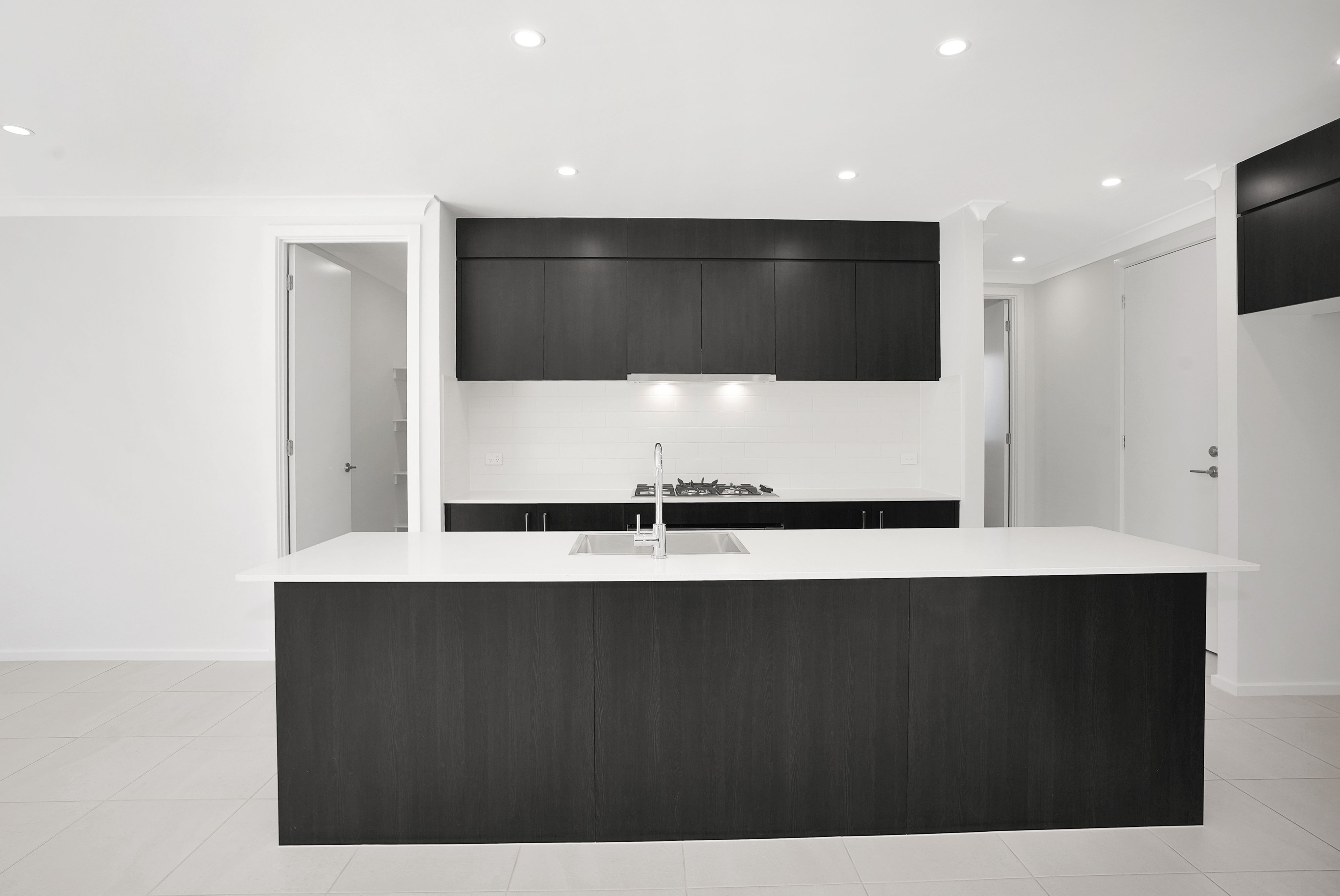 31 Pegasus Street — photo 4 of 9