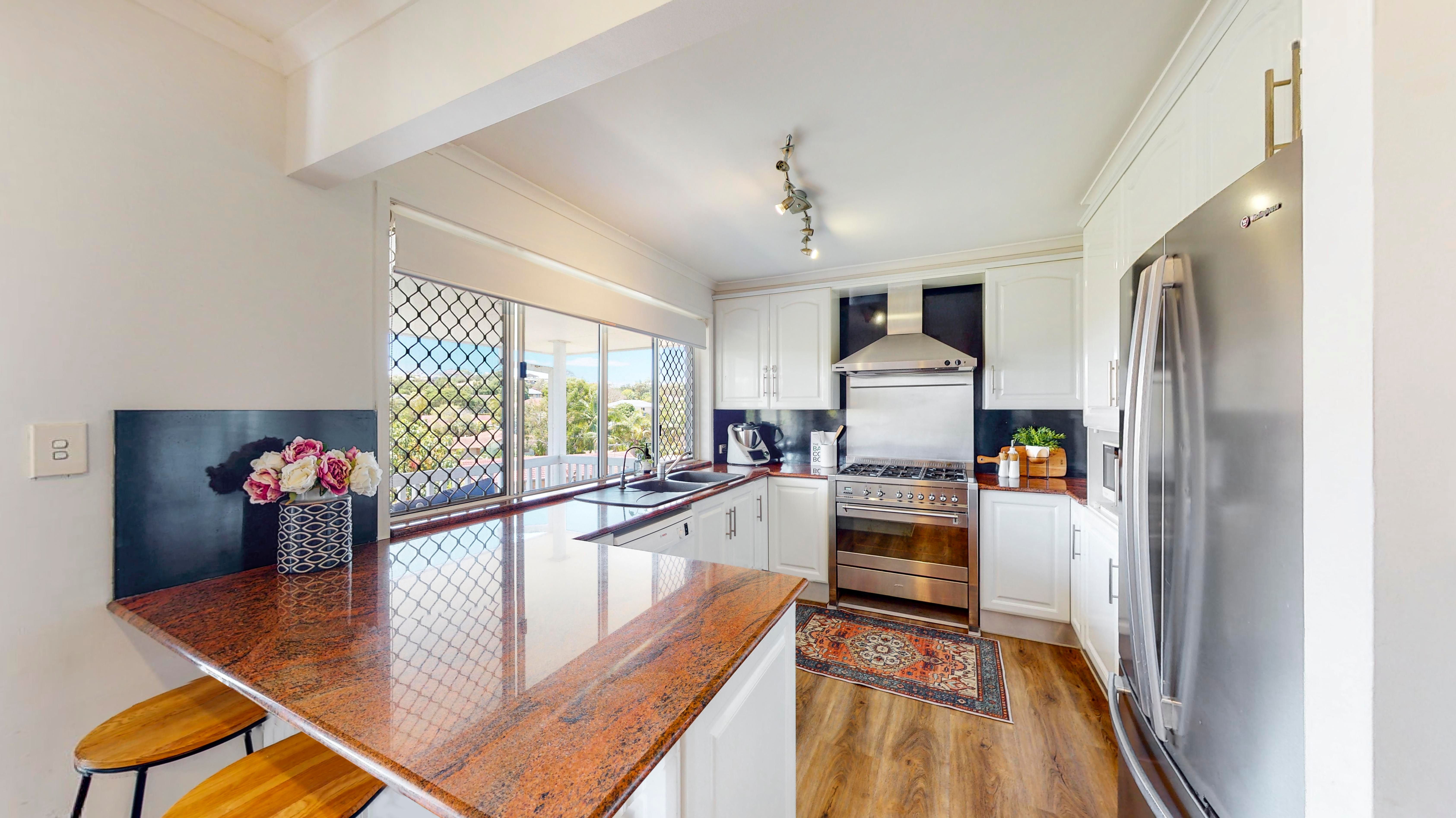 10 Peppertree Street, Sinnamon Park, QLD 4073