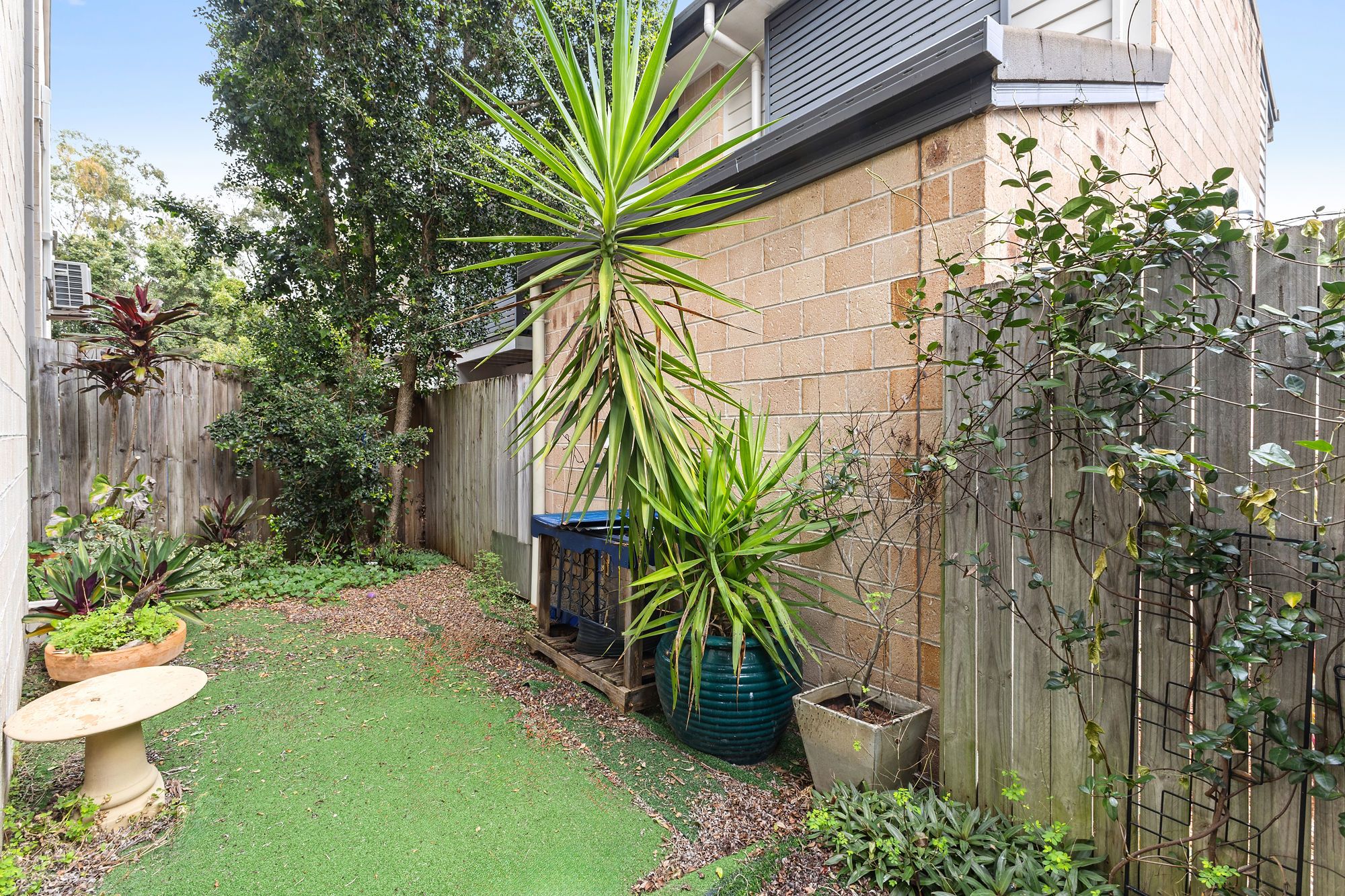 72/30-42 Fleet Drive — photo 18 of 25