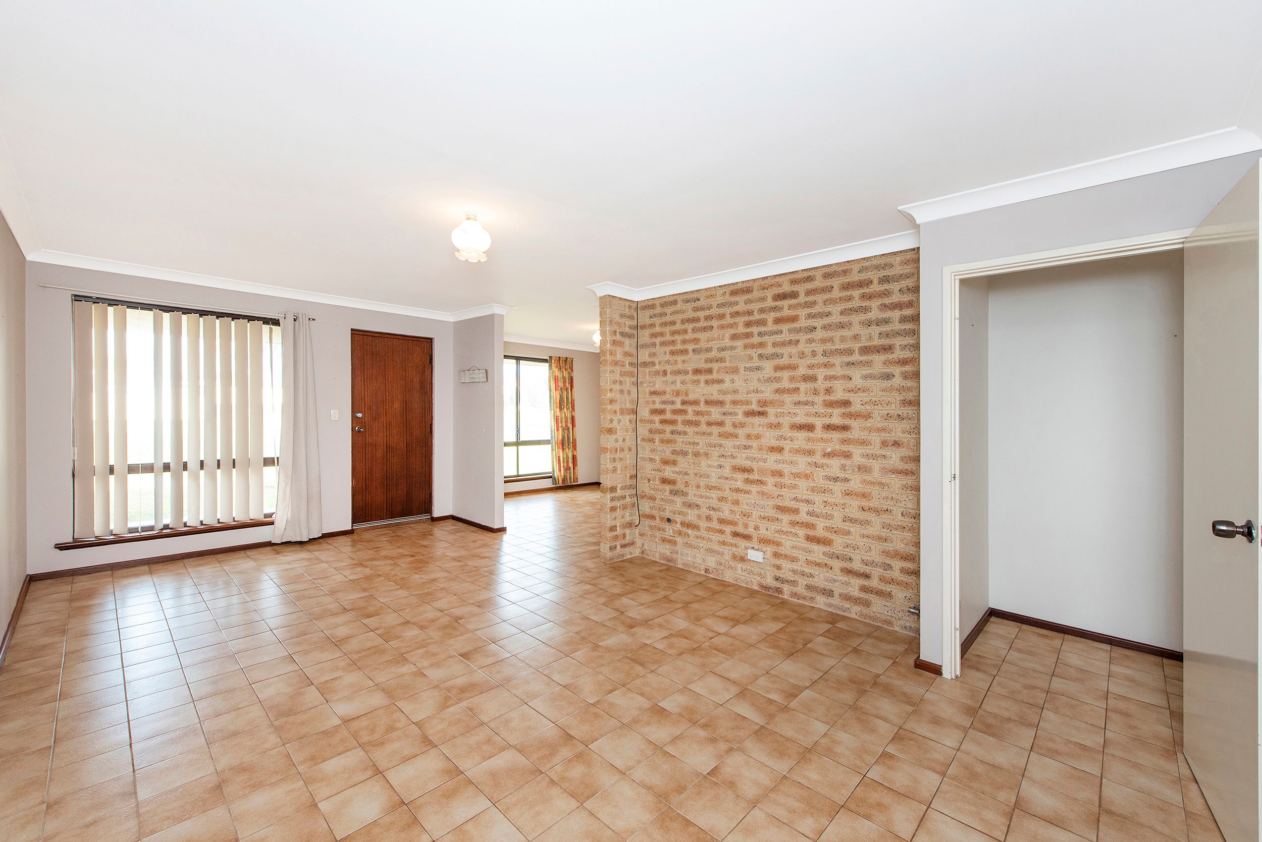 1 Cadbury Street, Warnbro, WA 6169
