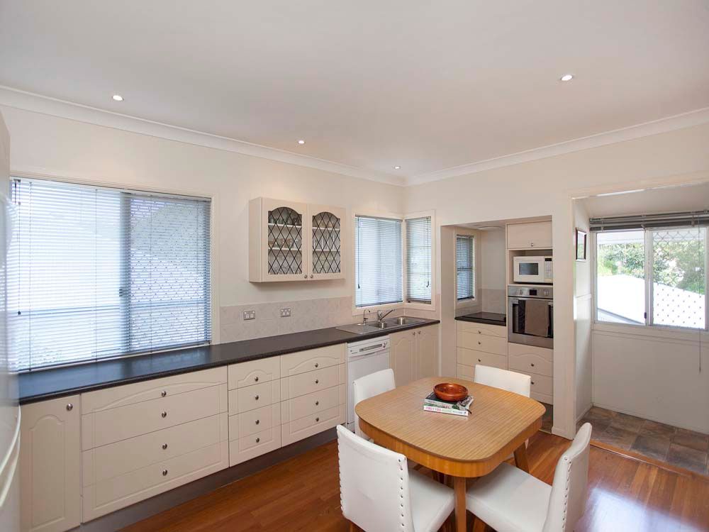 15 Oakfield Street, Mount Gravatt East, QLD 4122