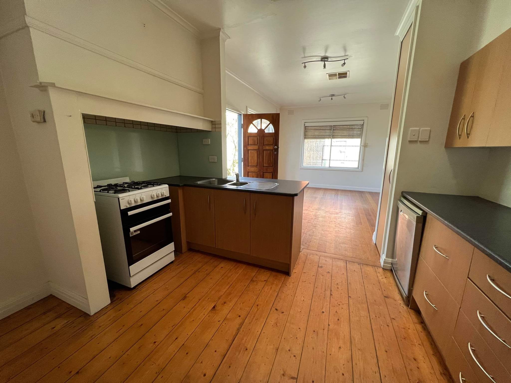 1/26 Adrian Street, Chadstone, VIC 3148