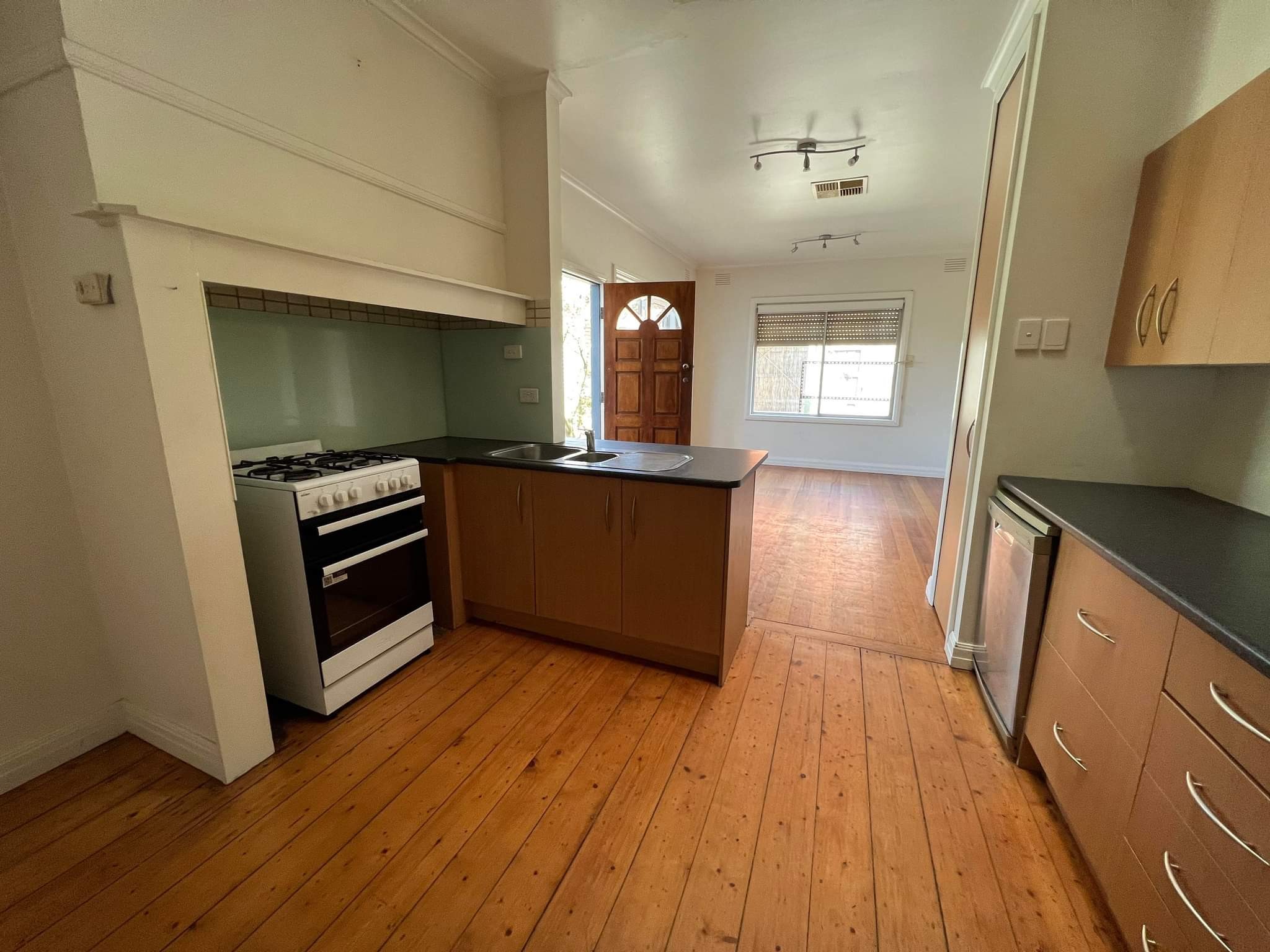 1/26 Adrian Street, Chadstone, VIC 3148