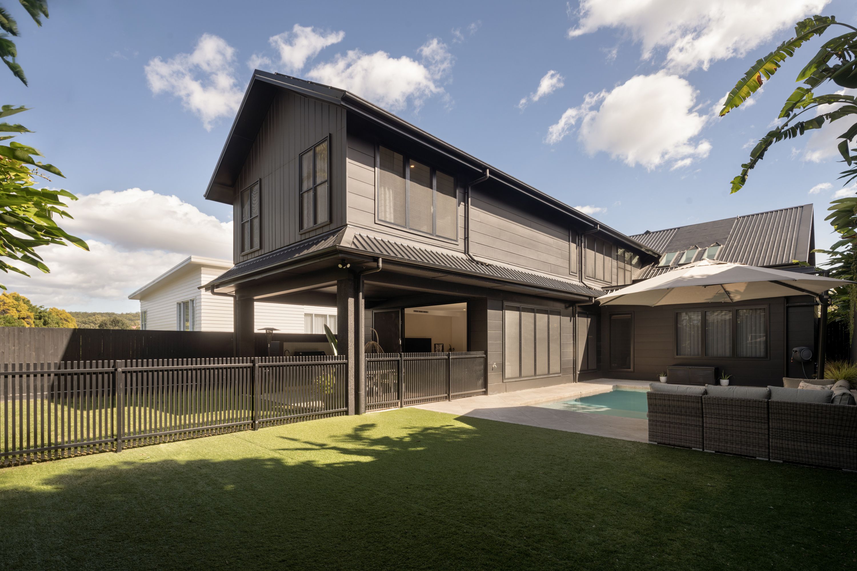 32 Long Street, Camp Hill, QLD 4152