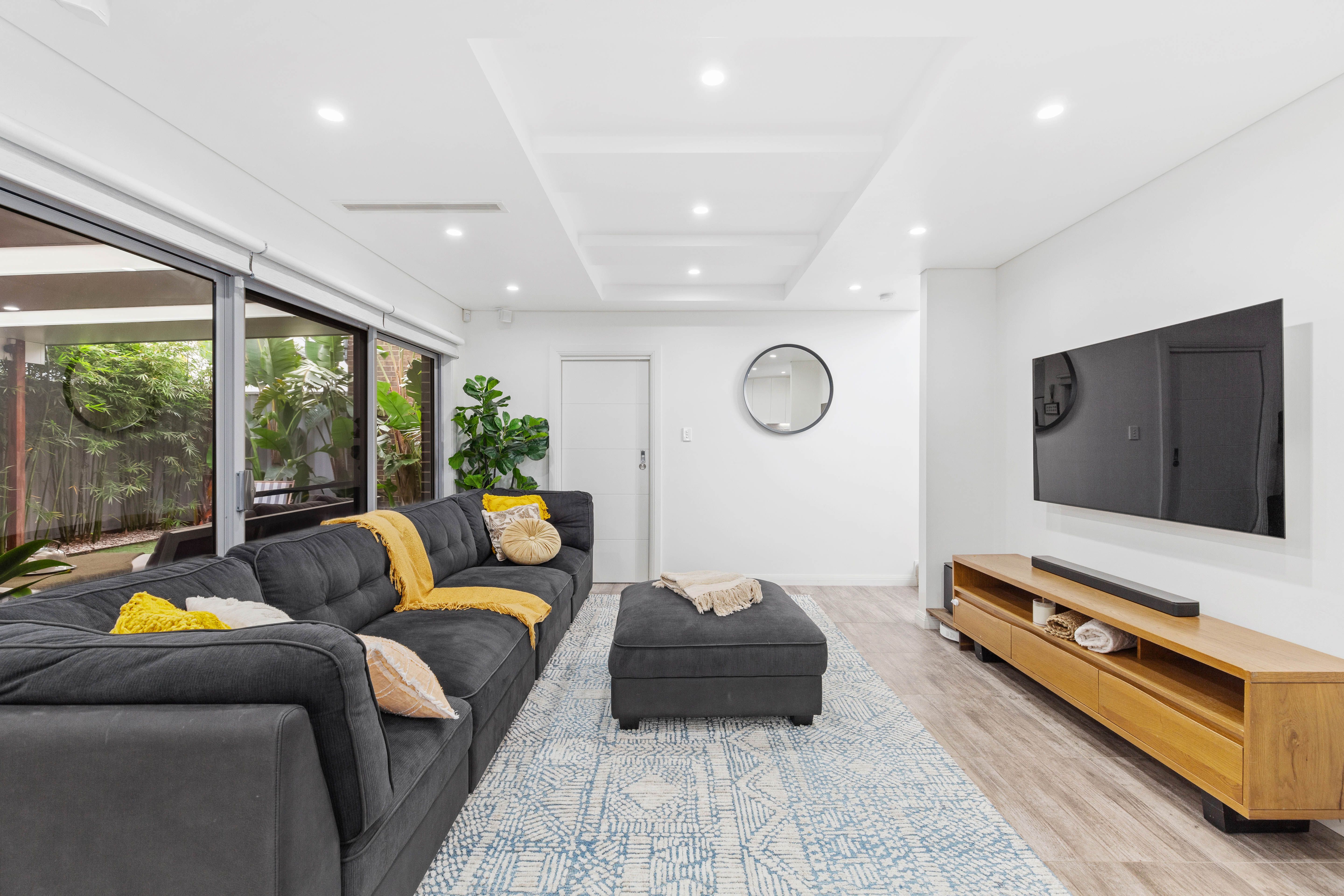 1/313 Box Road, Sylvania, NSW 2224