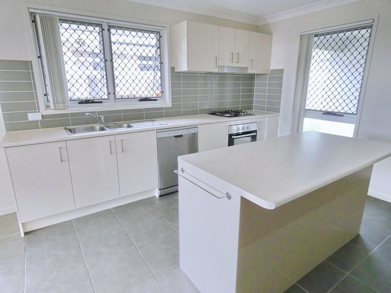 8/3-5 Pine Grove Drive, Crestmead, QLD 4132
