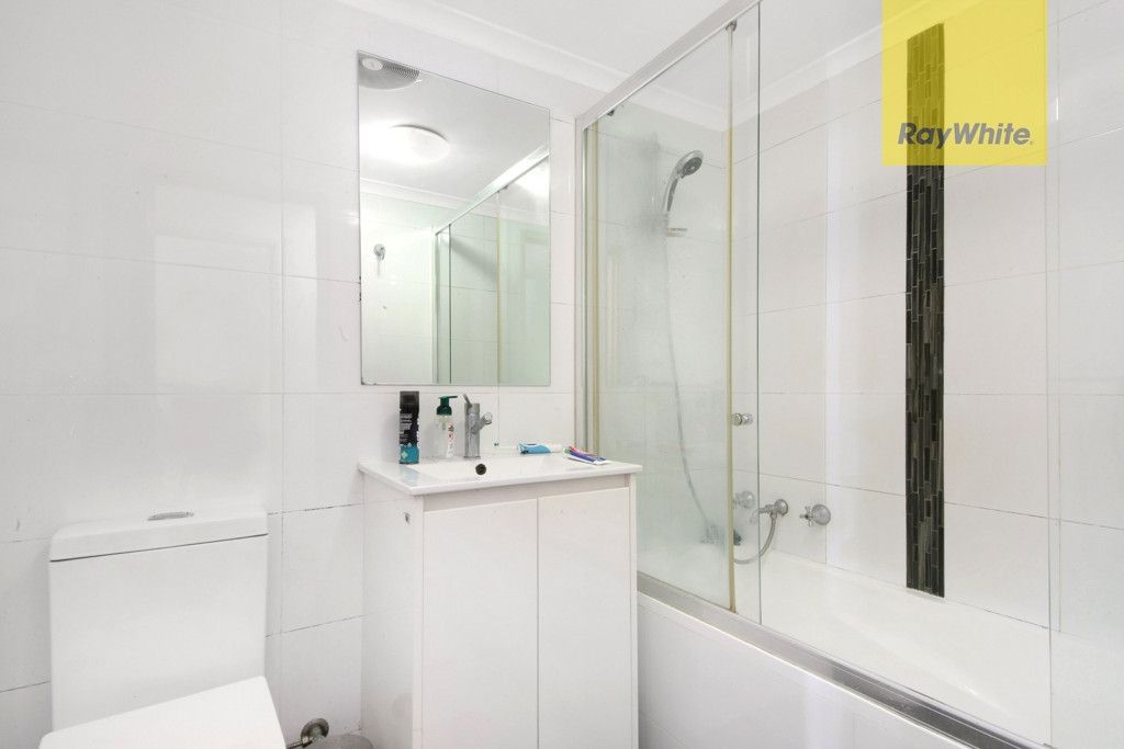 51/14 Hassall Street — photo 9 of 10
