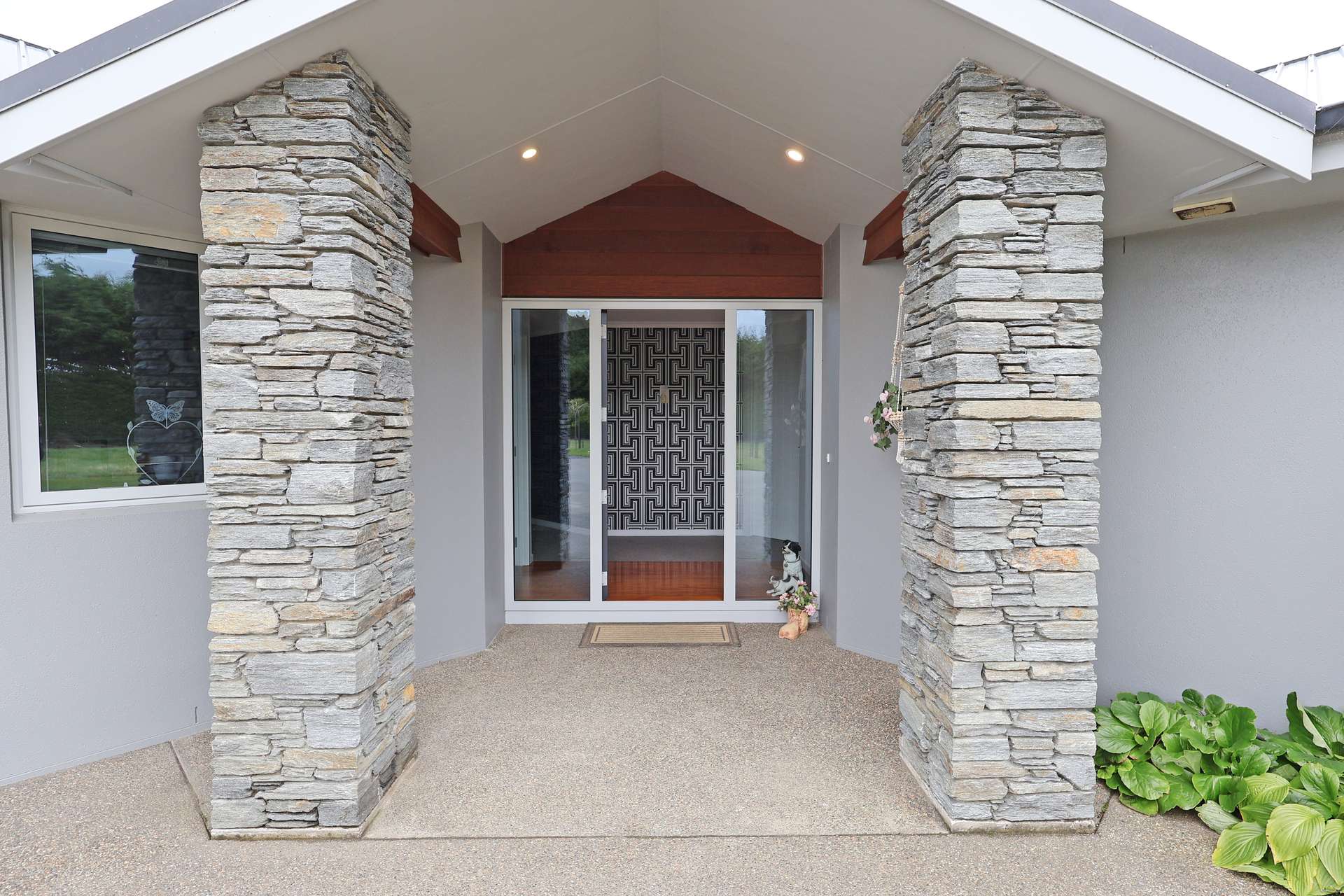 135 Millwood Glen photo 36