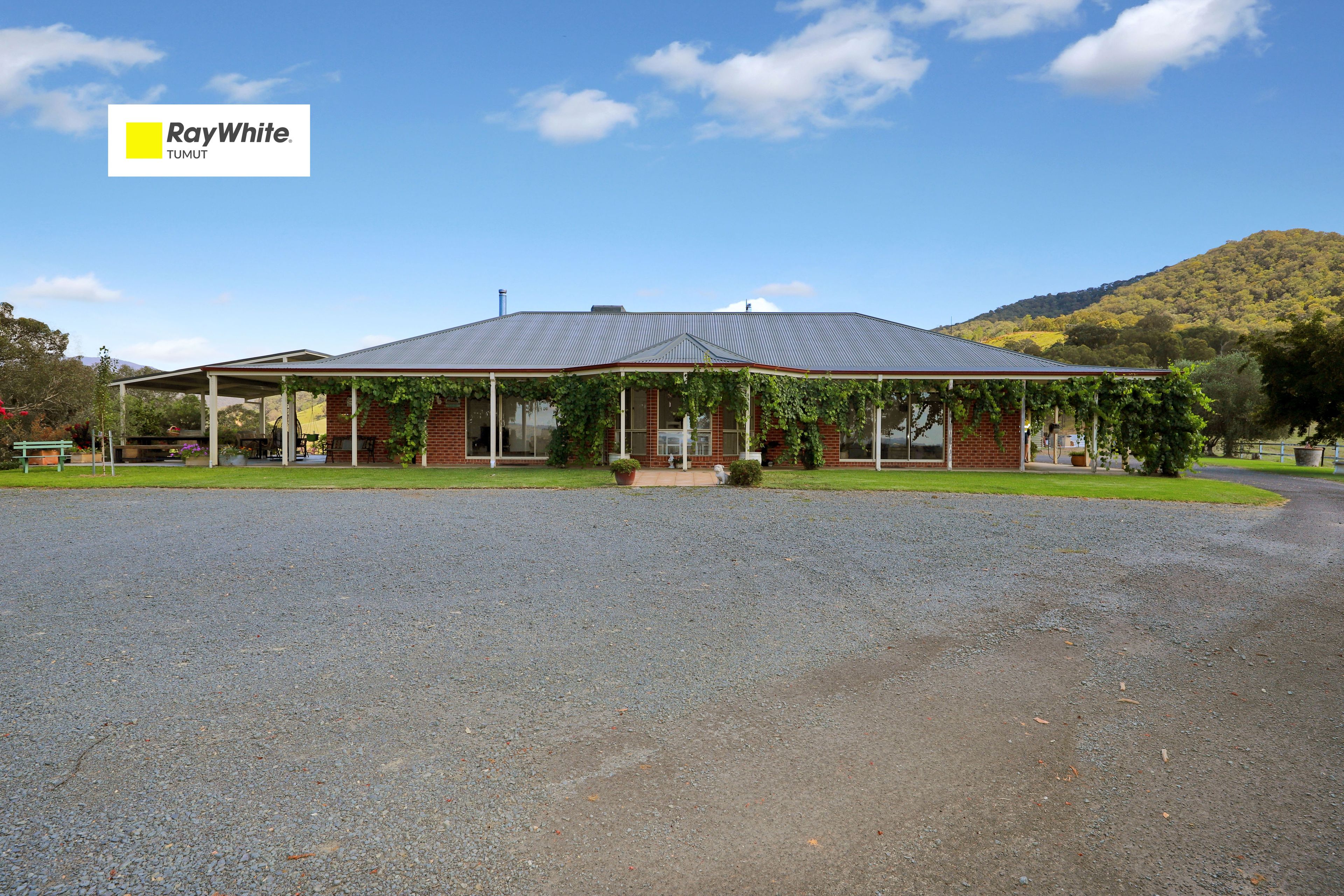 568 Snowy Mountains Highway , Tumut NSW 2720