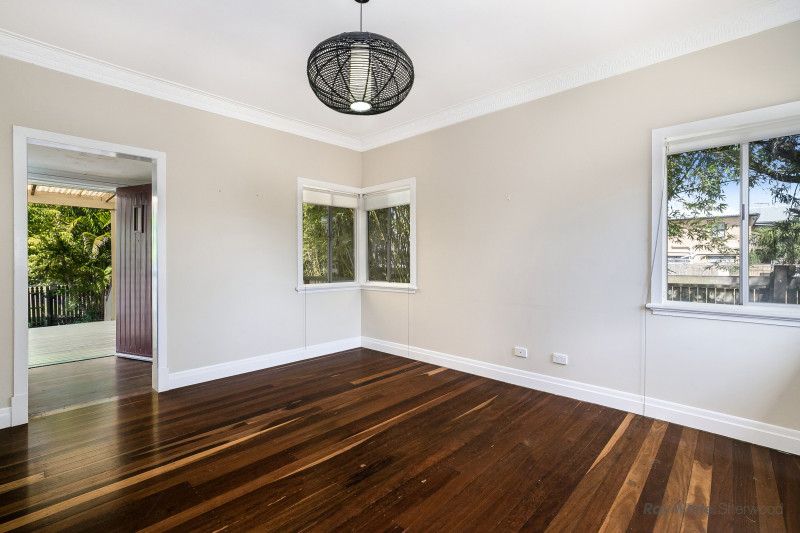 98 Borden Street, Sherwood, QLD 4075