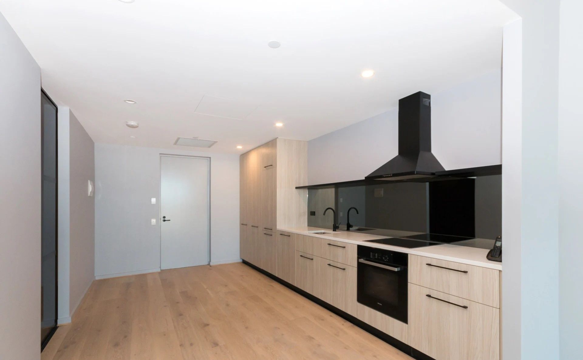 17/39 Eastlake Parade, Kingston, ACT 2604