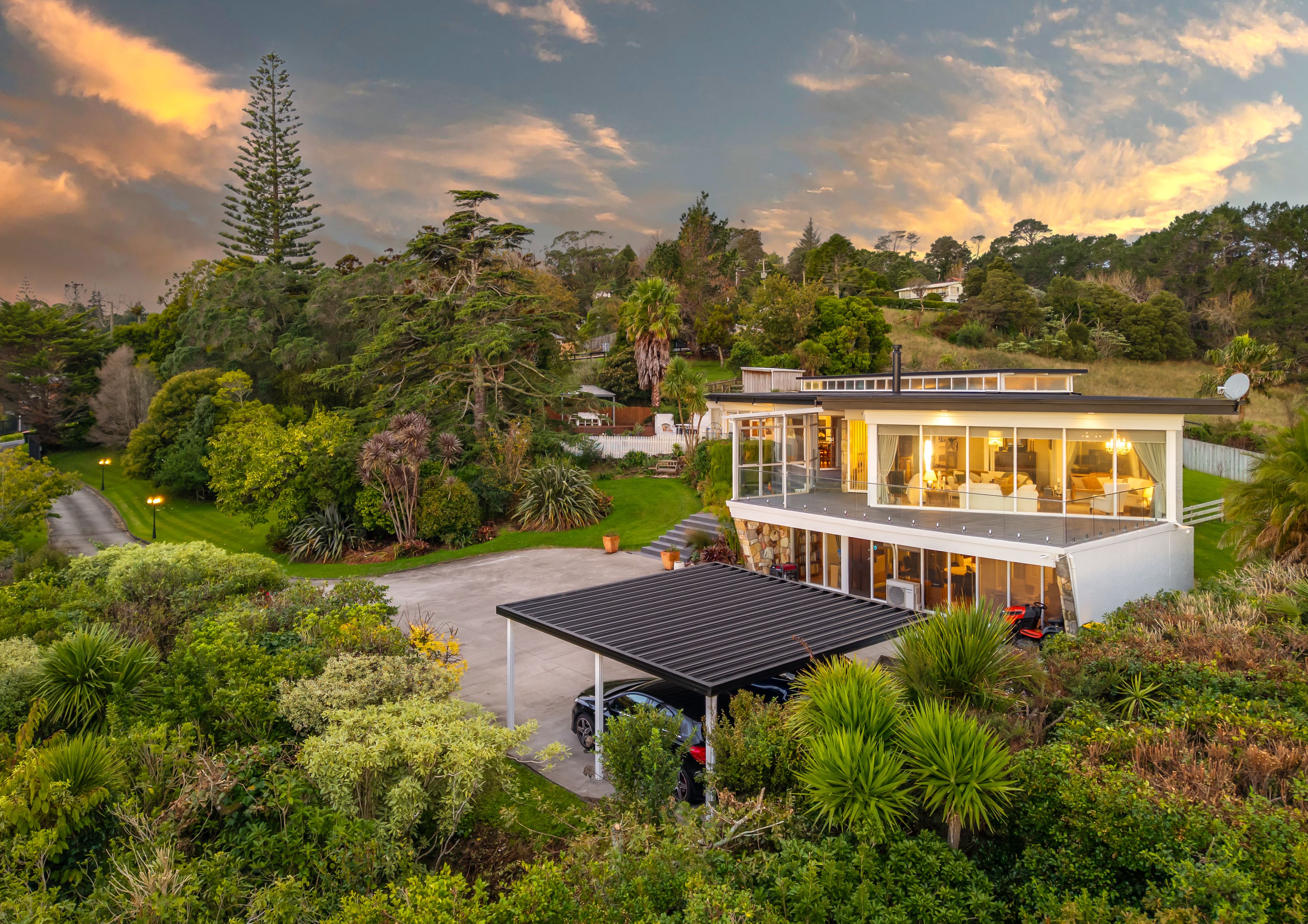 91 Point View Drive, East Tamaki Heights, Manukau City