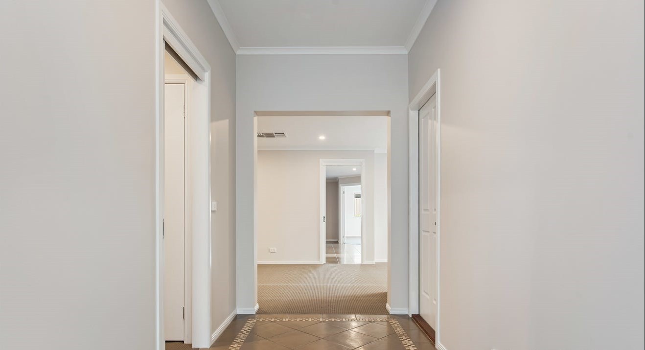 6 Adderley Drive, Greenvale, VIC 3059