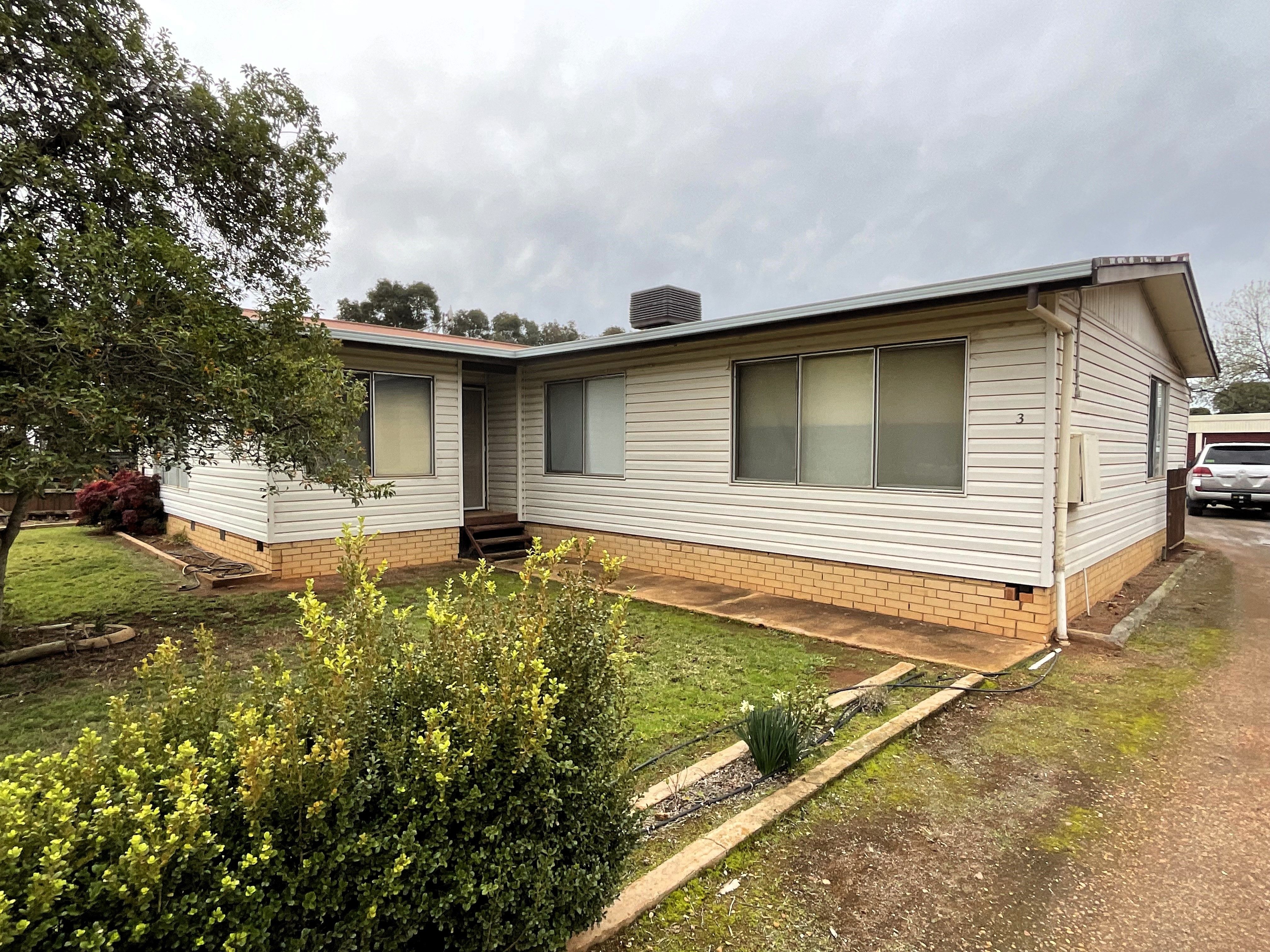 3 Goodfellow Place, Tharbogang, NSW 2680
