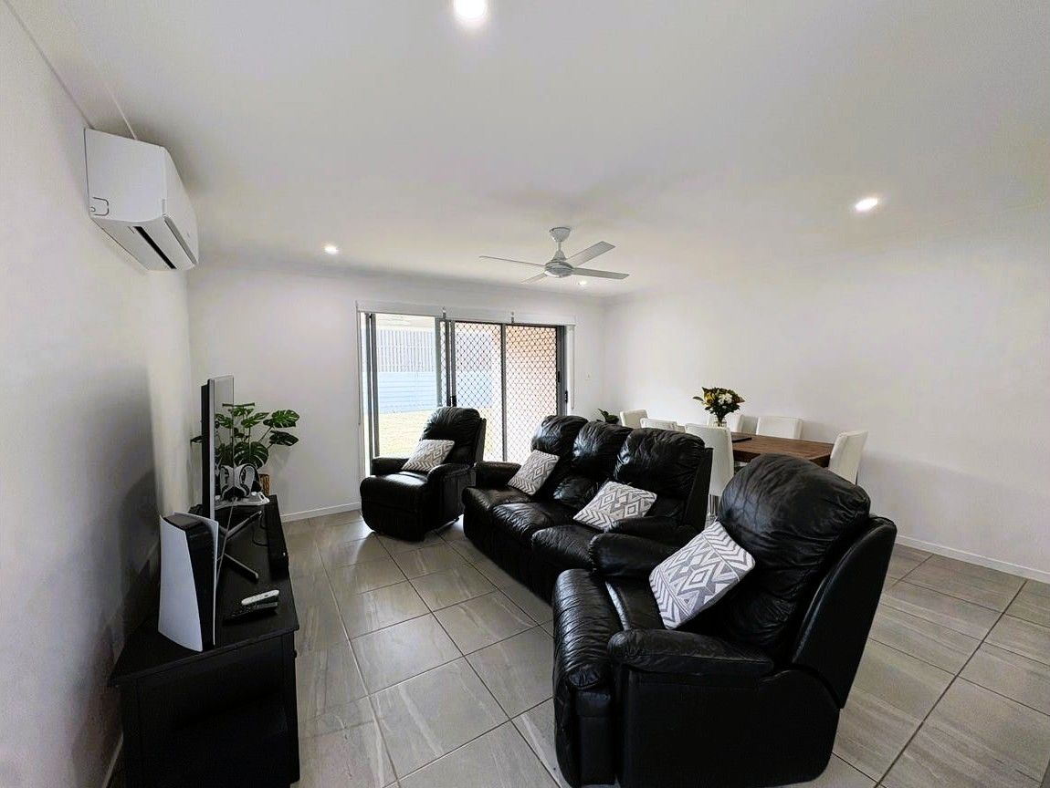 62 Macadamia Street — photo 5 of 15