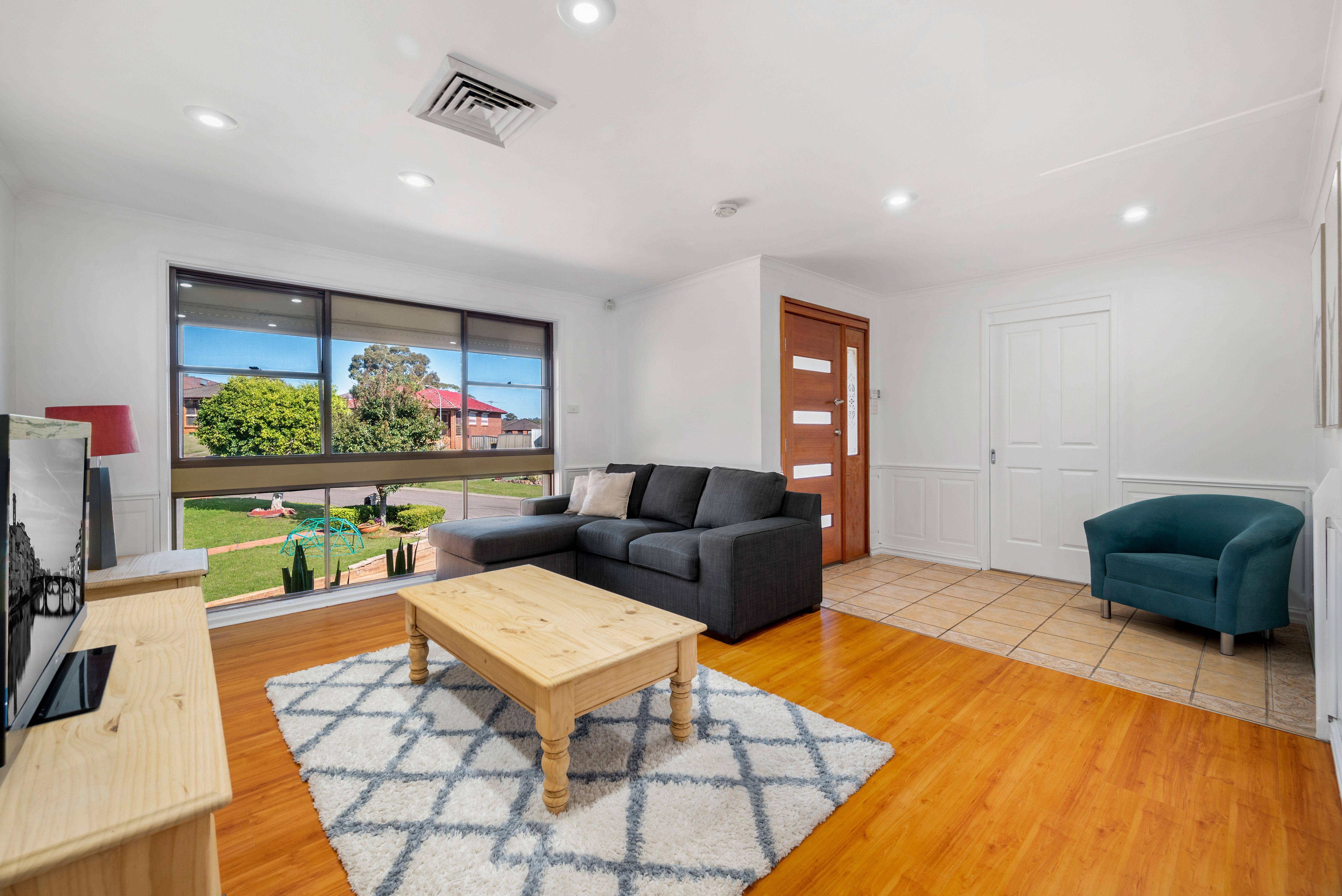 25 Dunkeld Place, St Andrews, NSW 2566