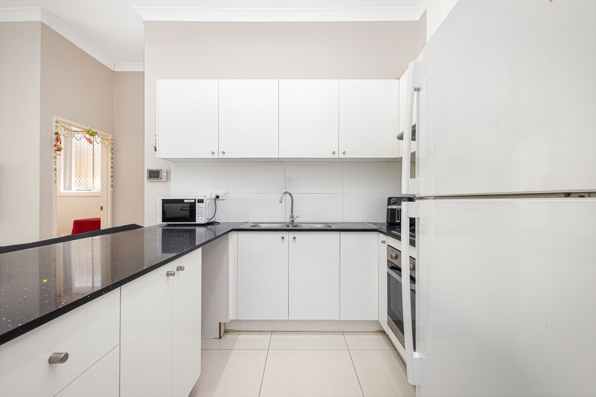 6/15-17 Moren Street — photo 4 of 13