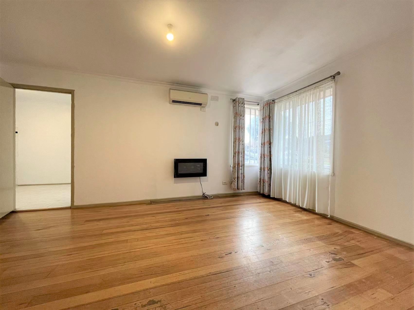 1/7 Huskisson Avenue, Lalor, VIC 3075