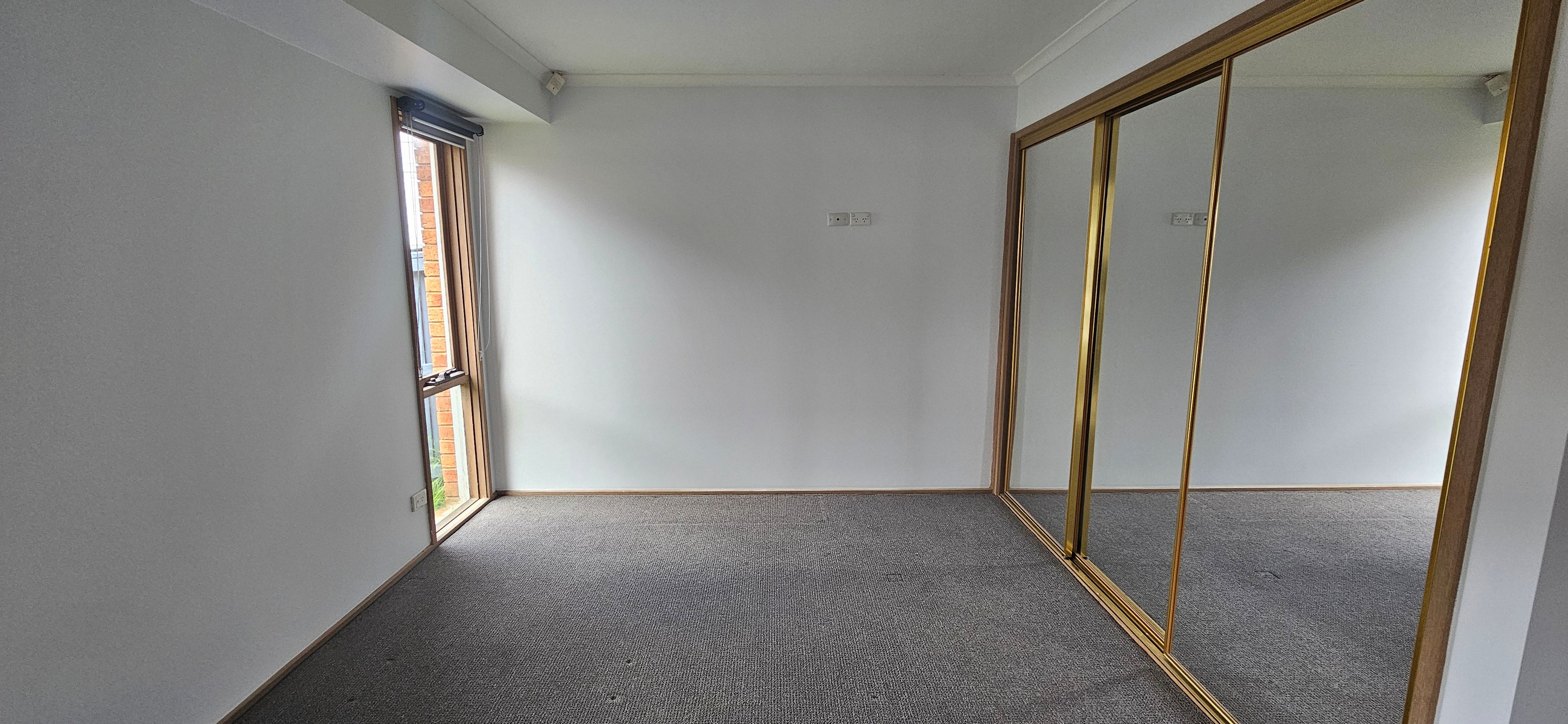 4 Parkdale Drive — photo 5 of 11