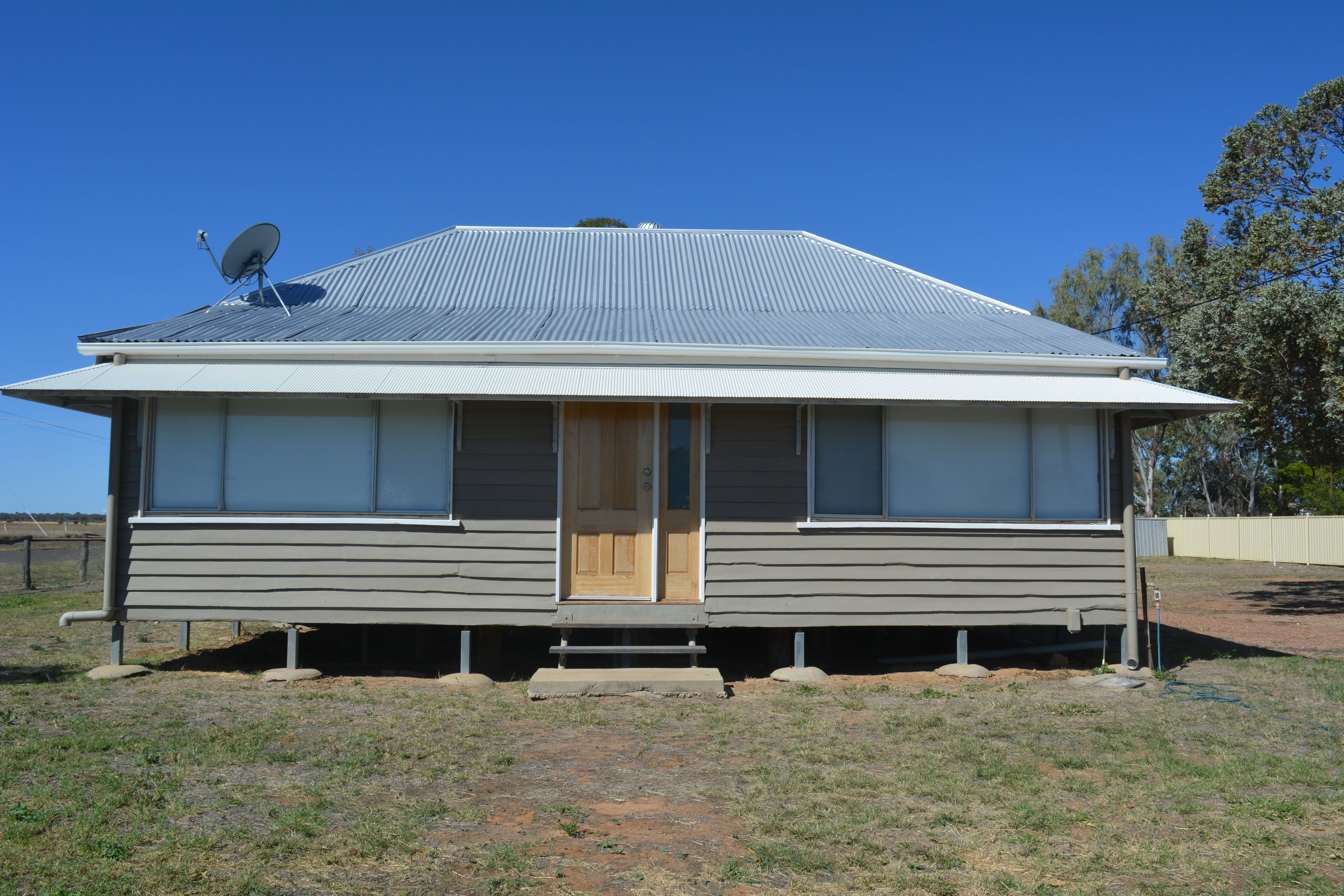 17 Acacia Street, Blackall QLD 4472