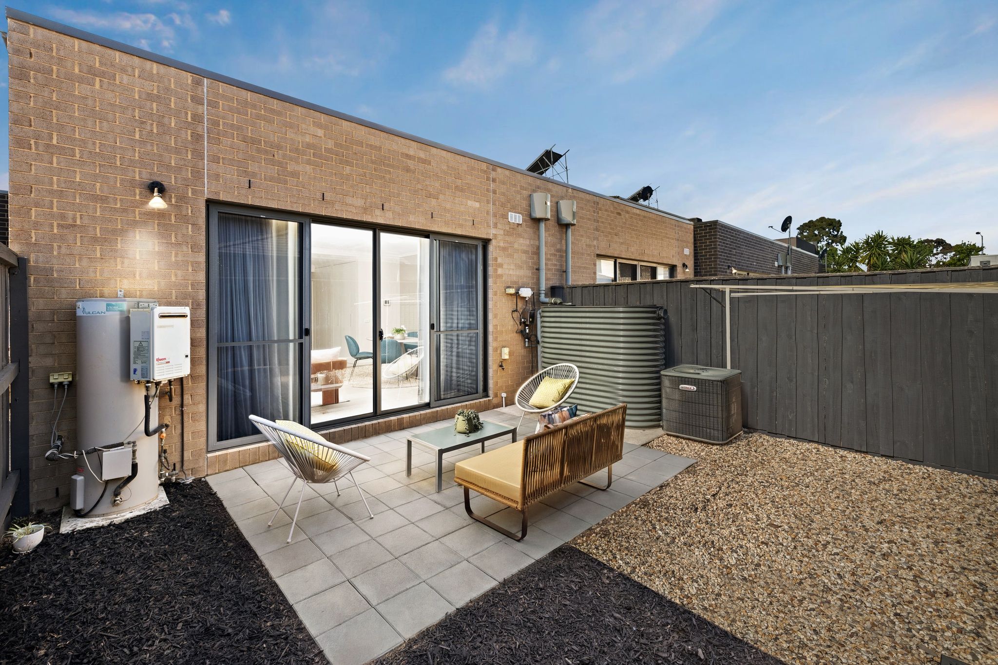 4 Anfield Crescent — photo 14 of 15